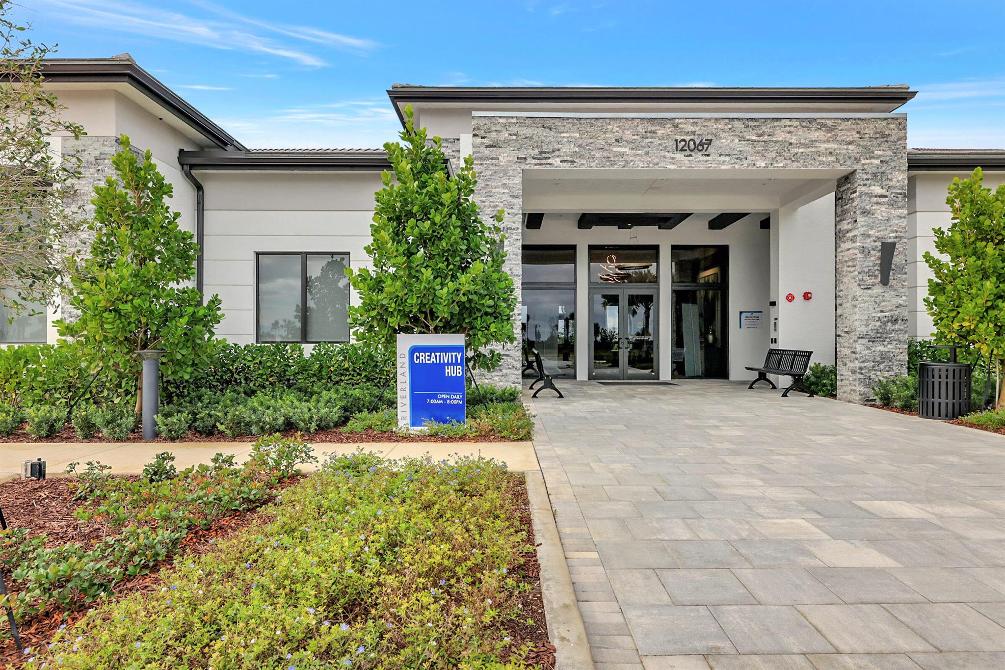 Port St Lucie, Florida, 34987, United States, 2 Bedrooms Bedrooms, ,2 BathroomsBathrooms,Residential,For Sale,1979461