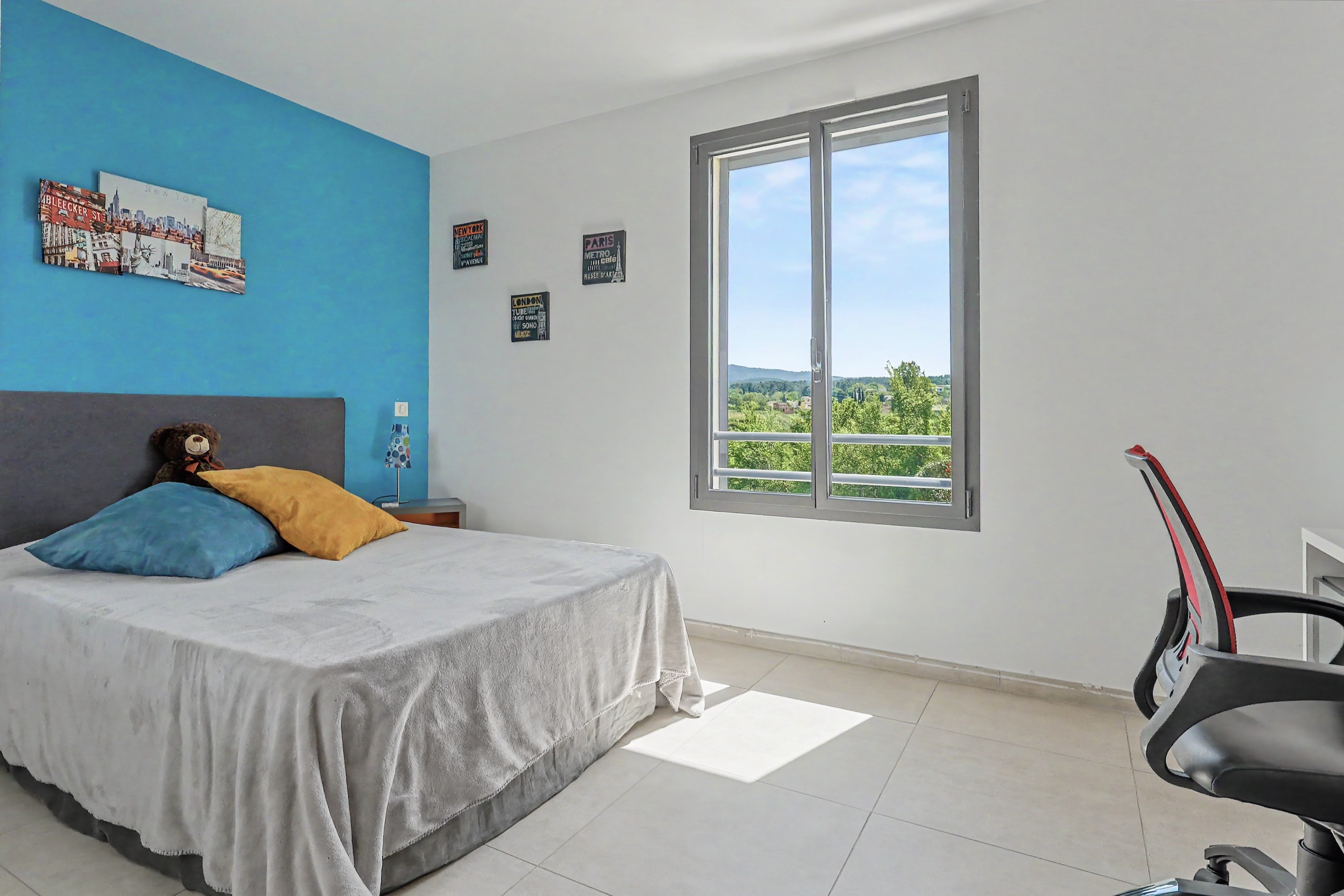  CONTEMPORARY ELEGANCE IN A SERENE NATURAL SETTING - 物件實景