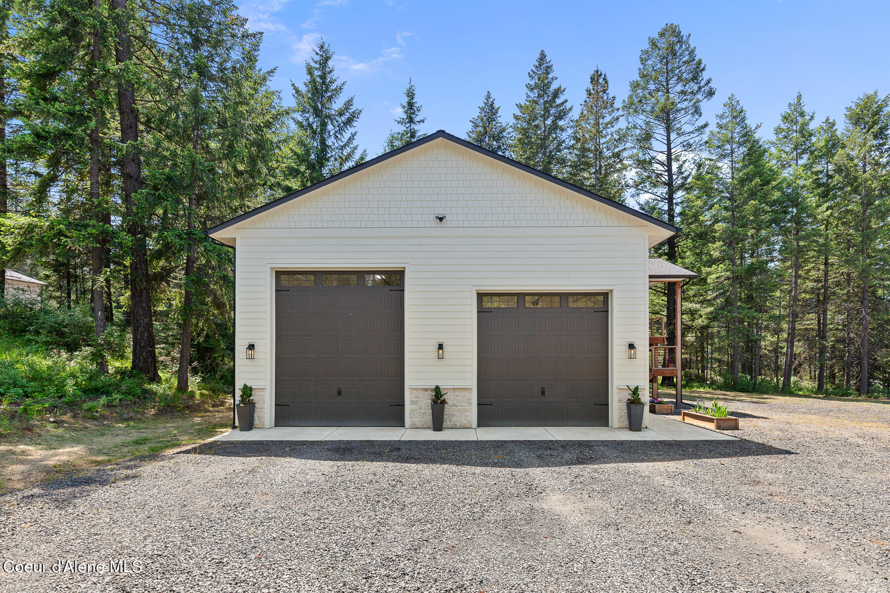 Coeur d'Alene, Idaho, 83814, United States, 3 Bedrooms Bedrooms, ,2 BathroomsBathrooms,Residential,For Sale,2049442