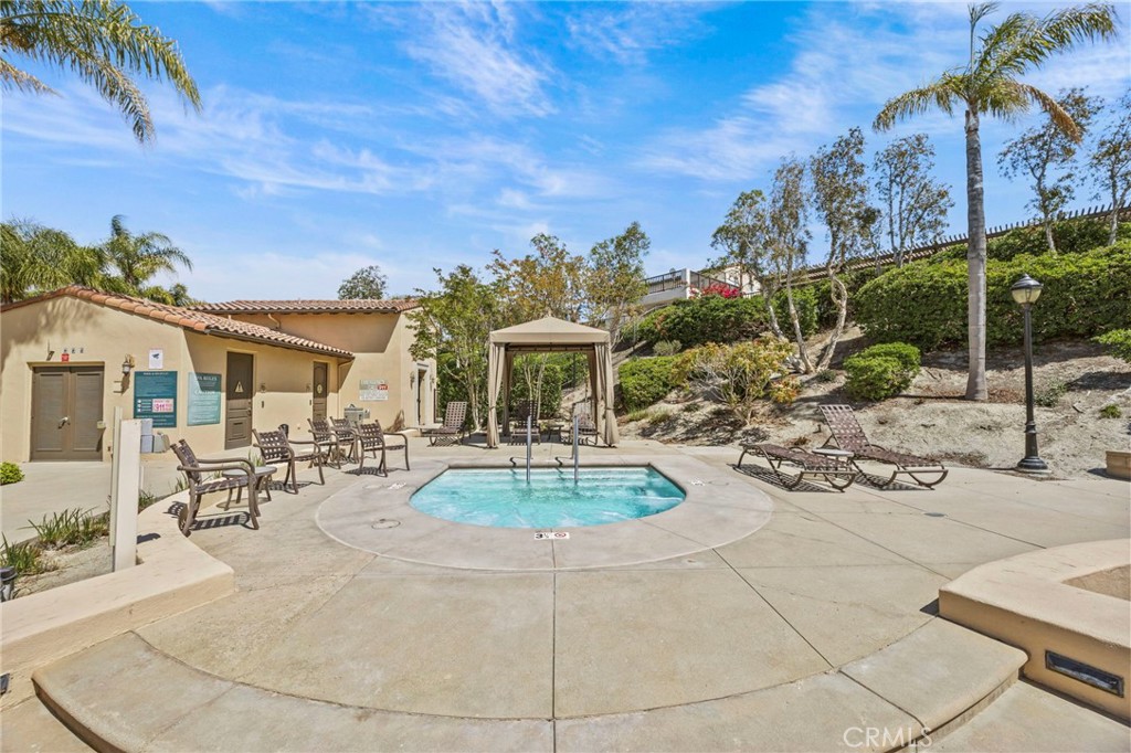 Corona, California, 92883, United States, 2 Bedrooms Bedrooms, ,3 BathroomsBathrooms,Residential,For Sale,1921821