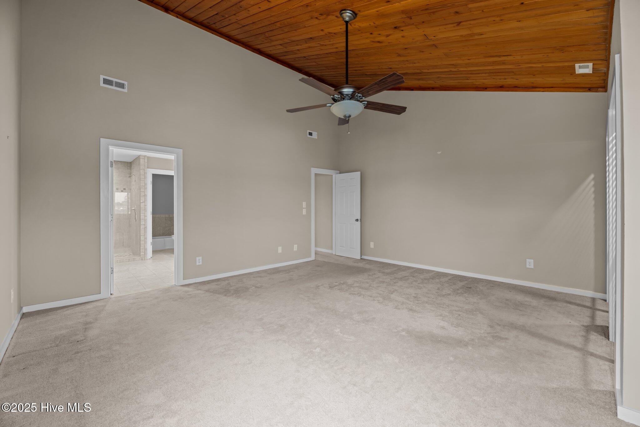 New Bern, North Carolina, 28562, United States, 2 Bedrooms Bedrooms, ,3 BathroomsBathrooms,Residential,For Sale,1695183