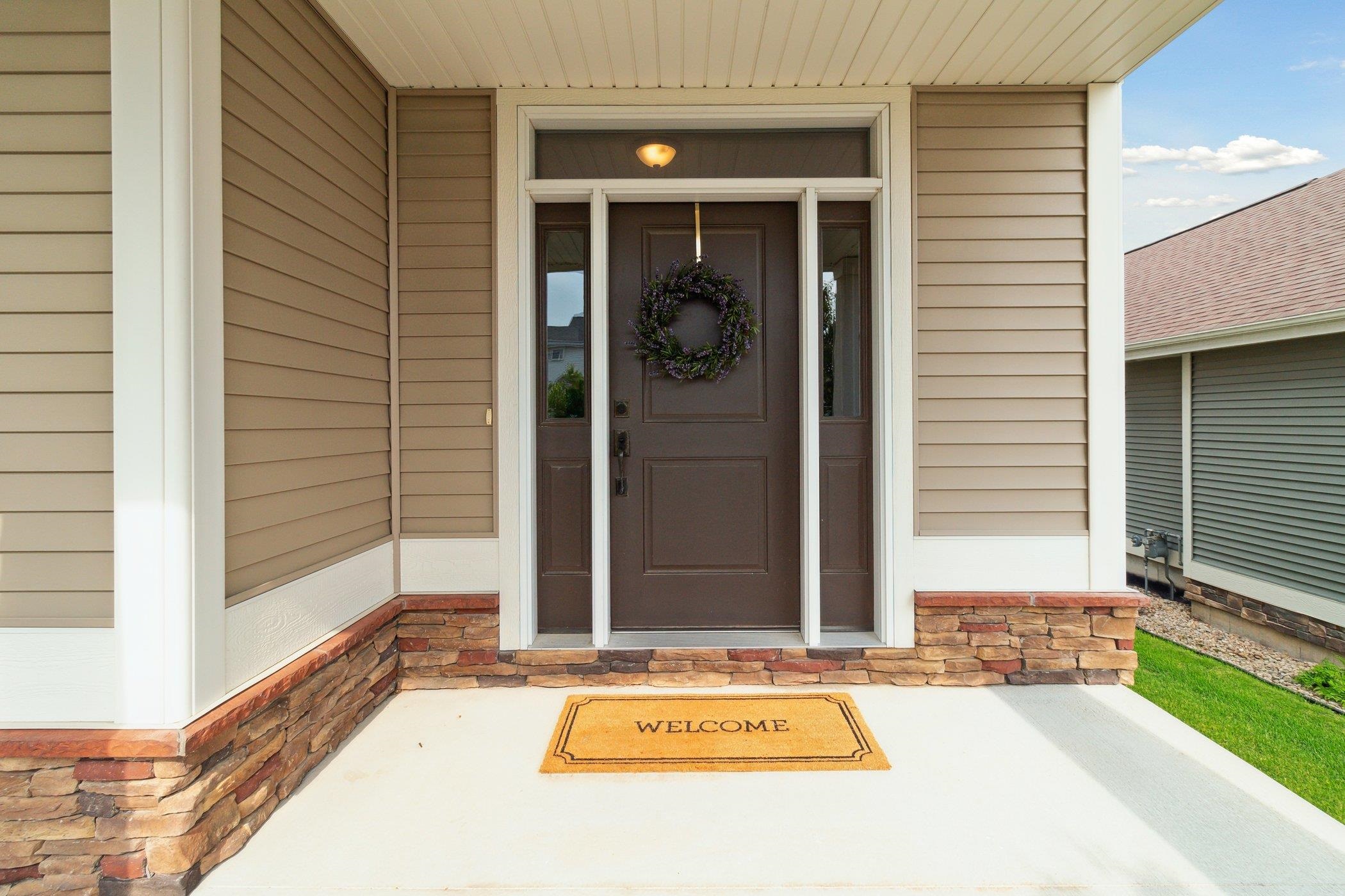 WAUNAKEE, Wisconsin, 53597, United States, 4 Bedrooms Bedrooms, ,4 BathroomsBathrooms,Residential,For Sale,1927061