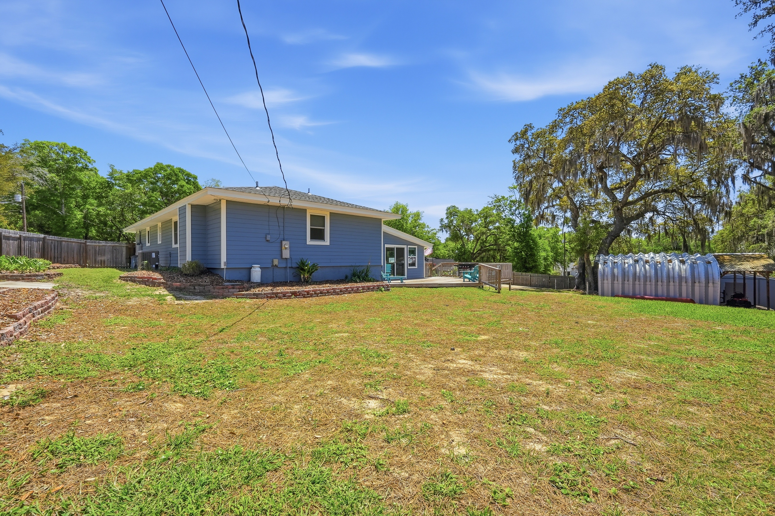  Updated Niceville Home on Double-Lot with Privacy & Endless Potential - 物件實景