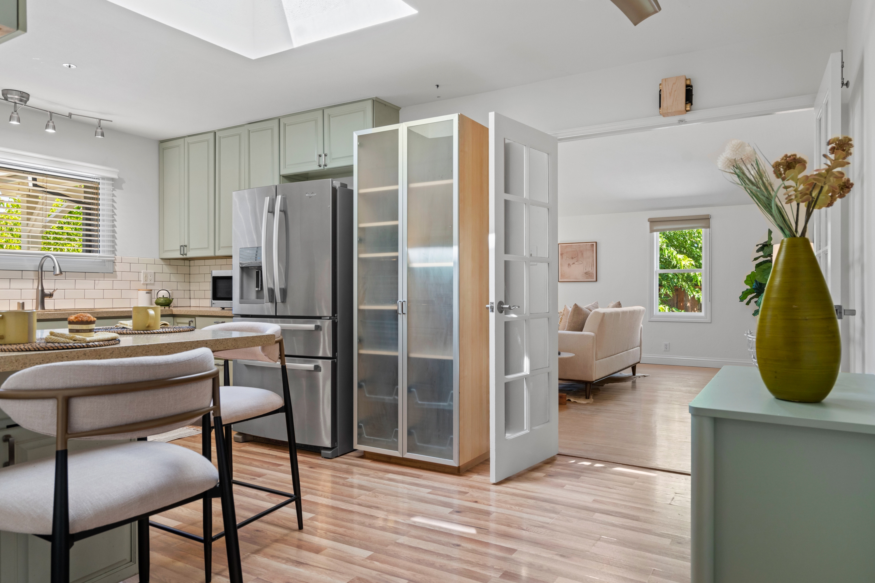  Rare Five-Bedroom Terra Linda Home with Dual Primary Suites and Flexible Living - 物件實景