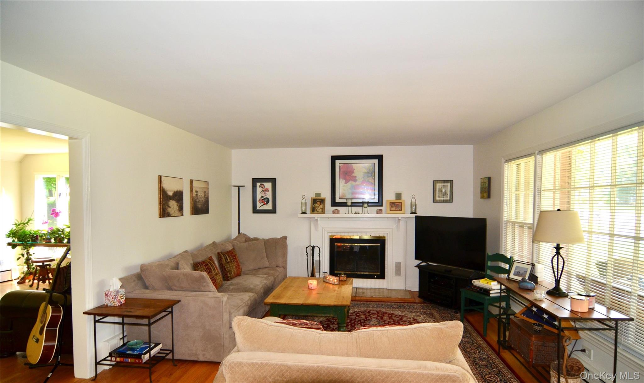 Suffern, New York, 10901, United States, 5 Bedrooms Bedrooms, ,2 BathroomsBathrooms,Residential,For Sale,1906430