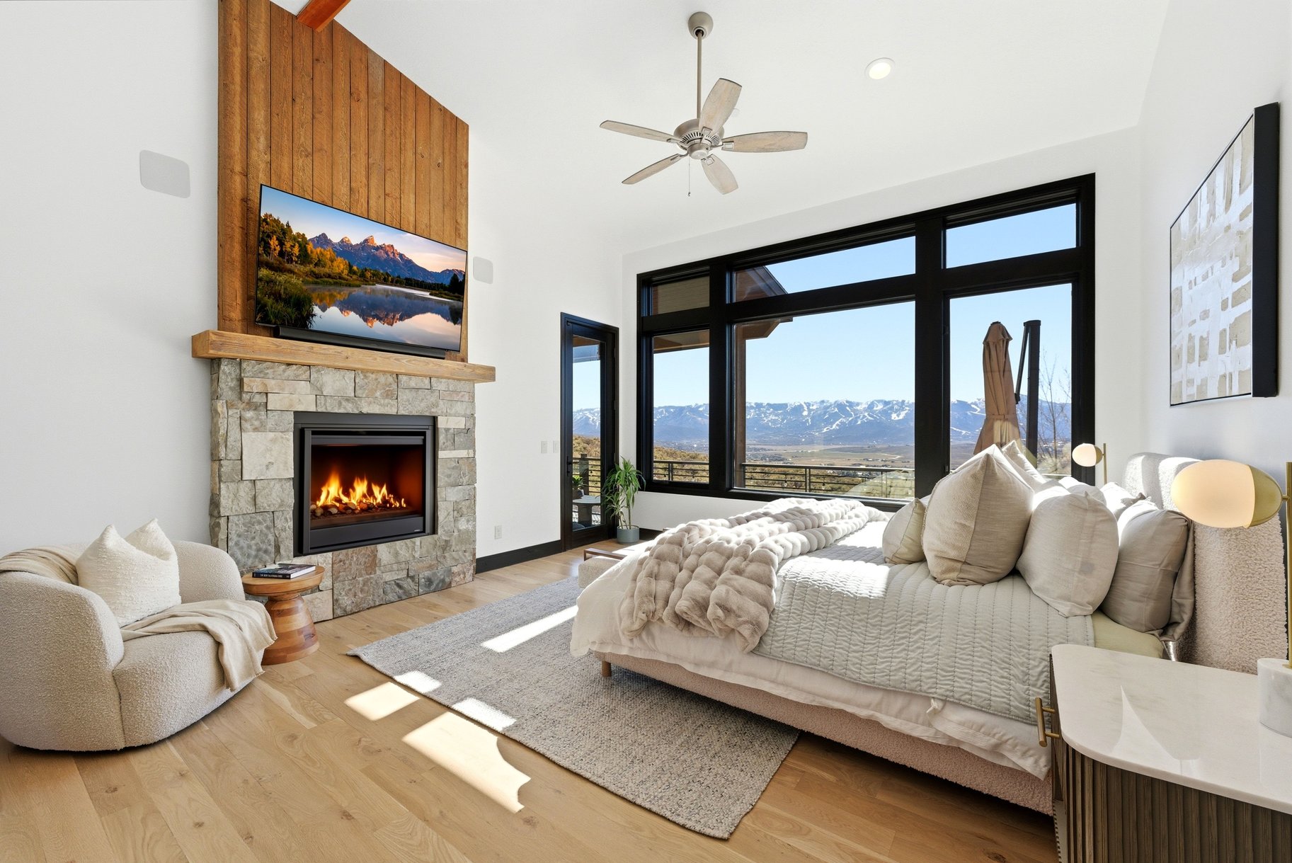  Beautiful Home with Forever Unobstructed Views on 10 Acres - 物件實景