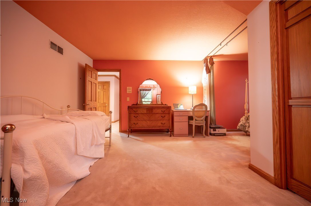 Canfield, Ohio, 44406, United States, 4 Bedrooms Bedrooms, ,3 BathroomsBathrooms,Residential,For Sale,1976342