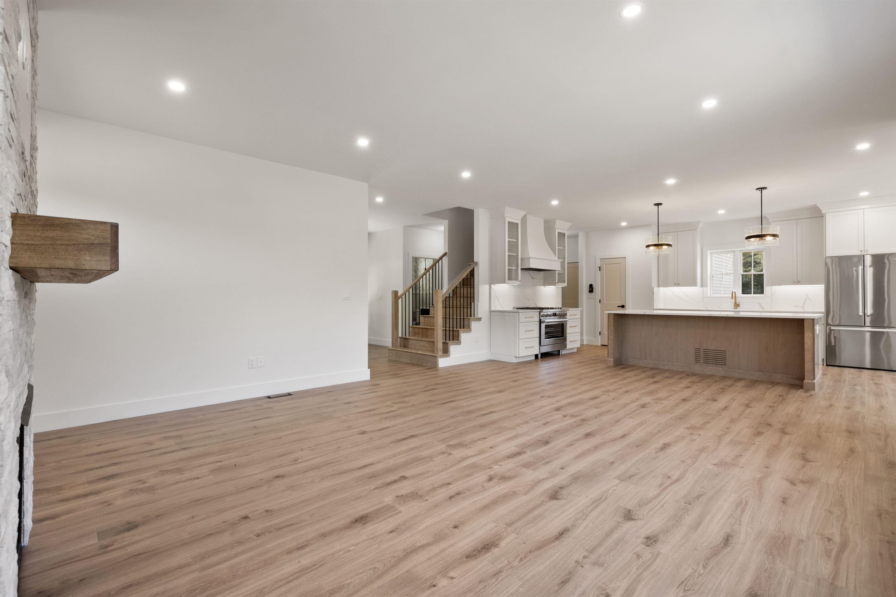 Sunapee, New Hampshire, 03782, United States, 4 Bedrooms Bedrooms, ,3 BathroomsBathrooms,Residential,For Sale,1918576