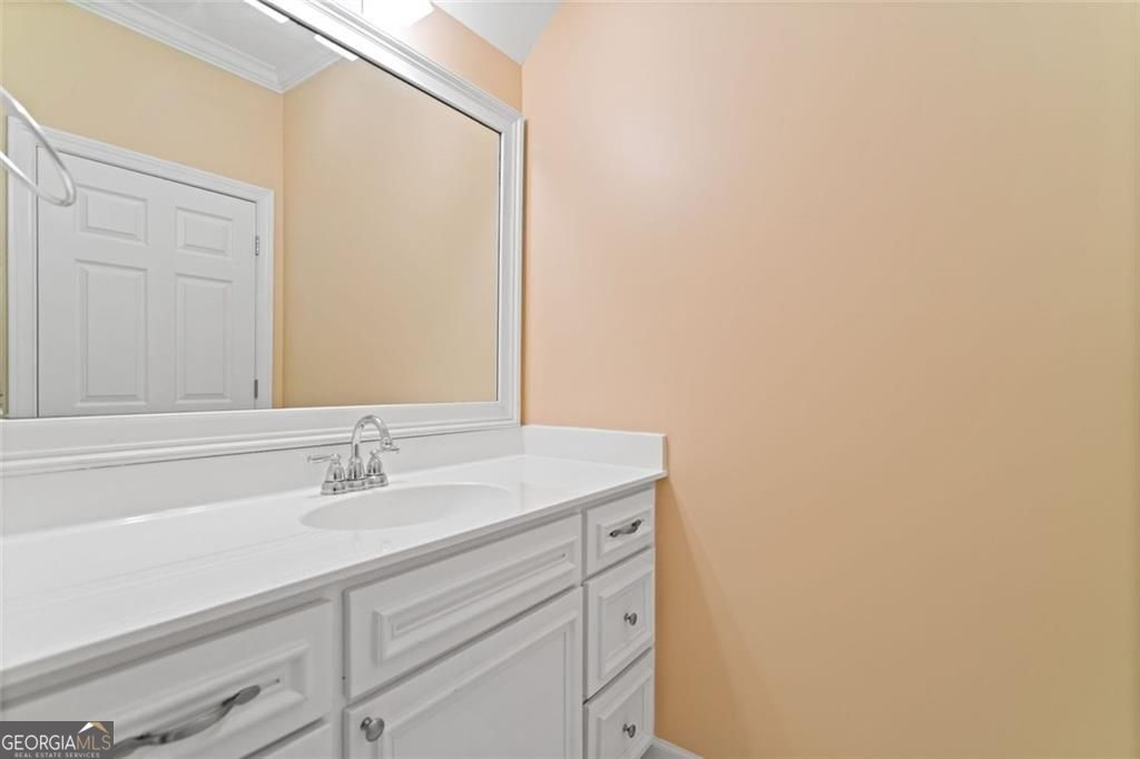 Canton, Georgia, 30114, United States, 4 Bedrooms Bedrooms, ,5 BathroomsBathrooms,Residential,For Sale,1880359