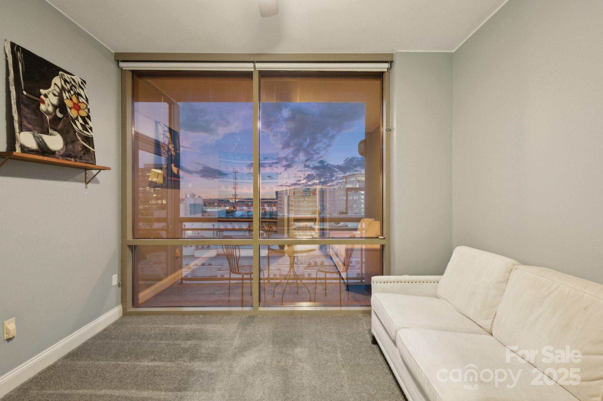 Charlotte, North Carolina, 28203, United States, 2 Bedrooms Bedrooms, ,2 BathroomsBathrooms,Residential,For Sale,1794161