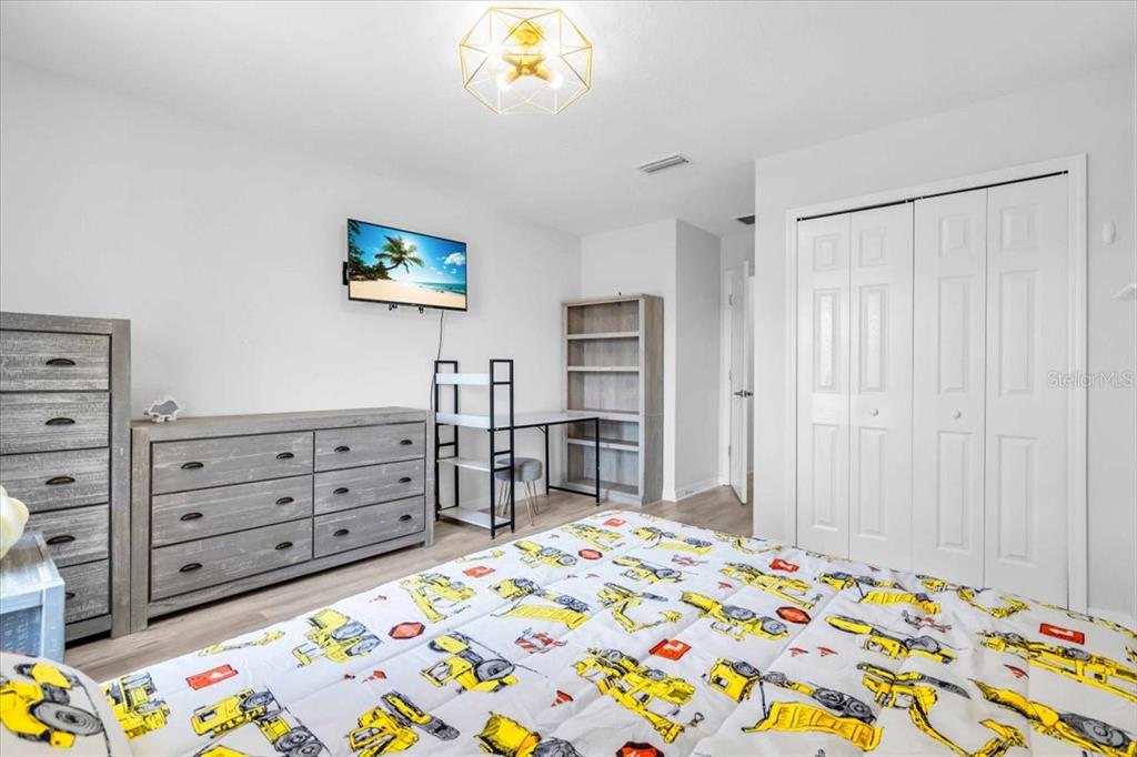 Venice, Florida, 34292, United States, 5 Bedrooms Bedrooms, ,3 BathroomsBathrooms,Residential,For Sale,1874591
