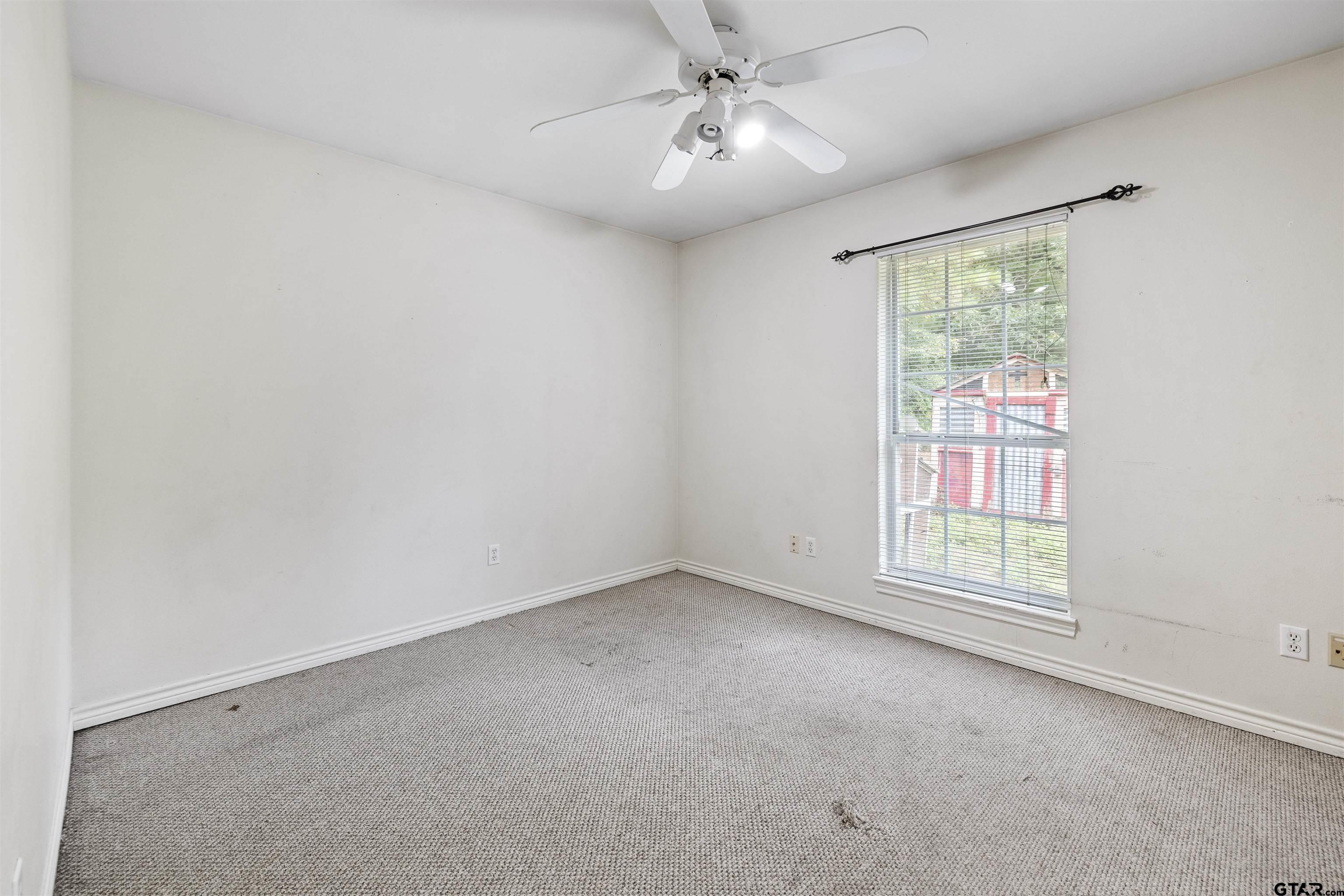 Tyler, Texas, 75704, United States, 3 Bedrooms Bedrooms, ,2 BathroomsBathrooms,Residential,For Sale,1908675