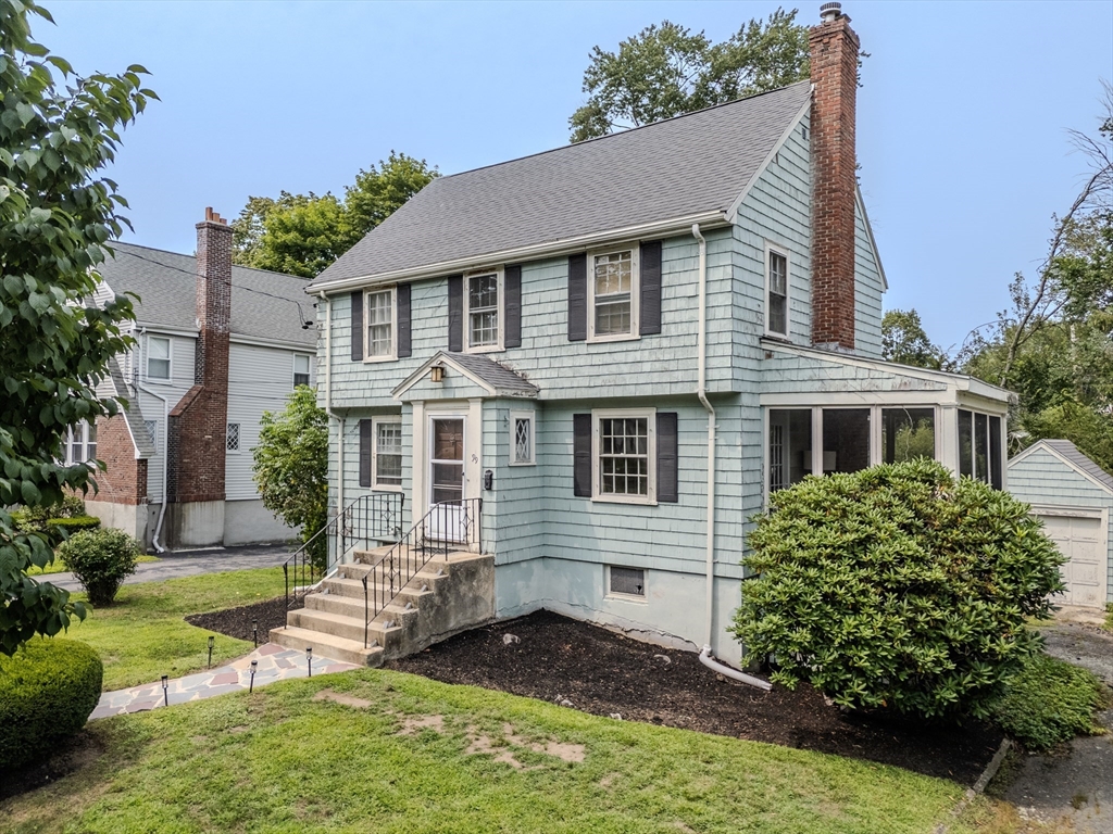Newton, Massachusetts, 02461, United States, 3 Bedrooms Bedrooms, ,2 BathroomsBathrooms,Residential,For Sale,1934671