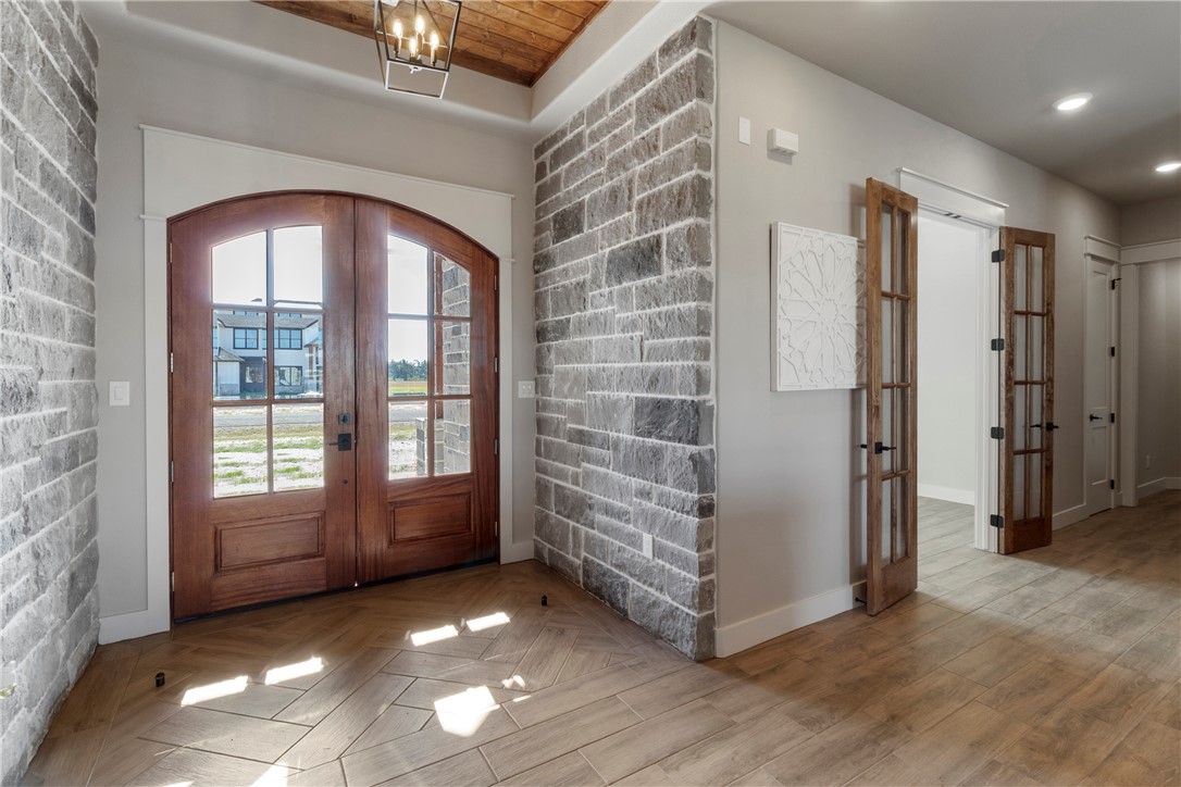 Bryan, Texas, 77808, United States, 4 Bedrooms Bedrooms, ,4 BathroomsBathrooms,Residential,For Sale,1982862