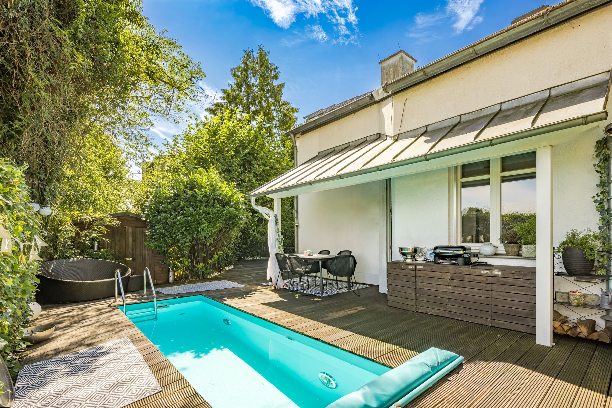  Living Between Nature and the City – Semi-Detached House with a Pool - 物件實景