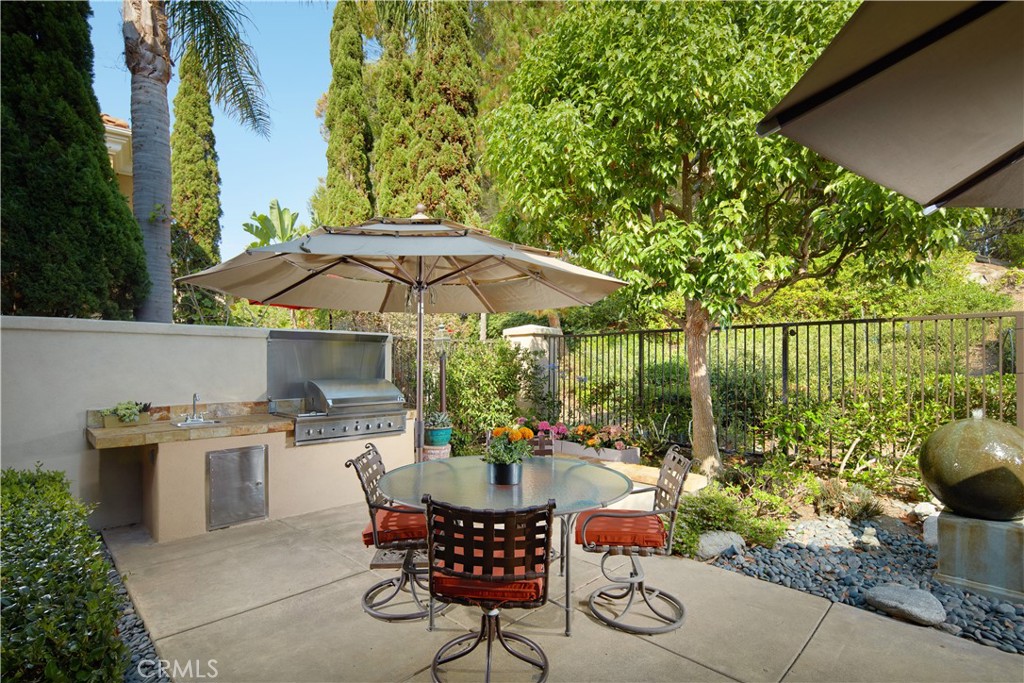 Newport Beach, California, 92660, United States, 4 Bedrooms Bedrooms, ,3 BathroomsBathrooms,Residential,For Sale,1991326