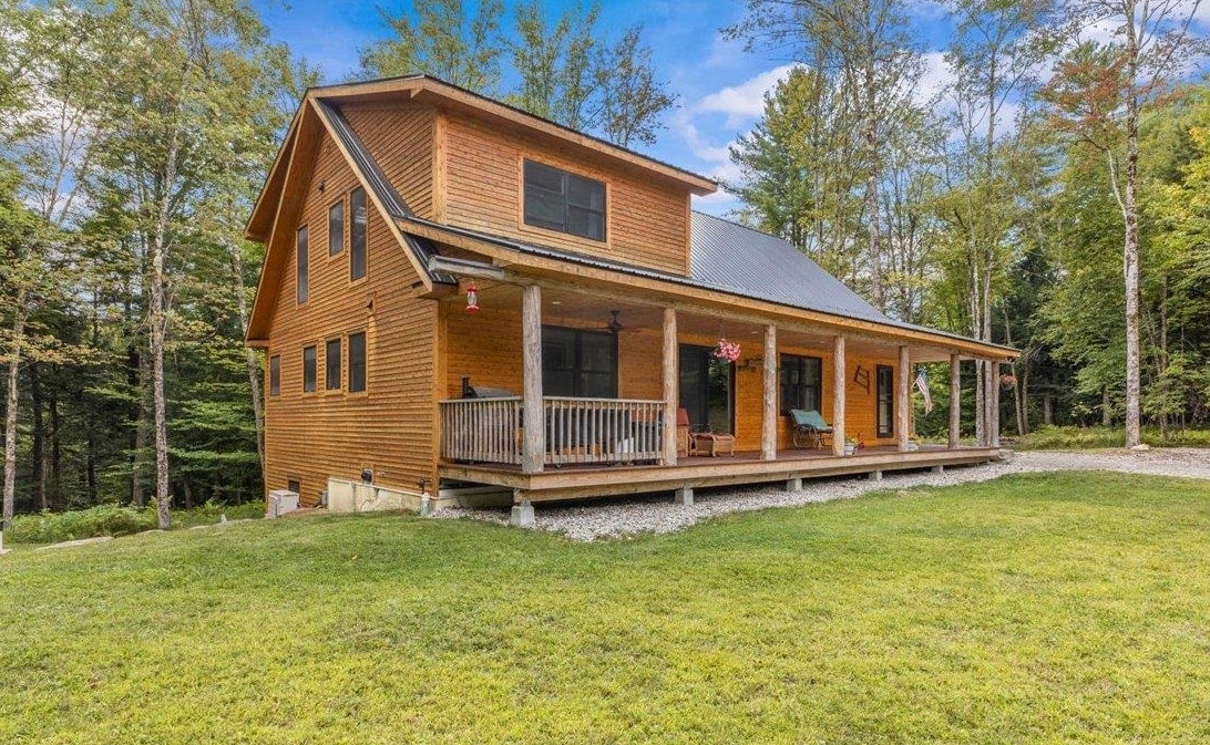 Johnson, Vermont, 05656, United States, 3 Bedrooms Bedrooms, ,2 BathroomsBathrooms,Residential,For Sale,1948008