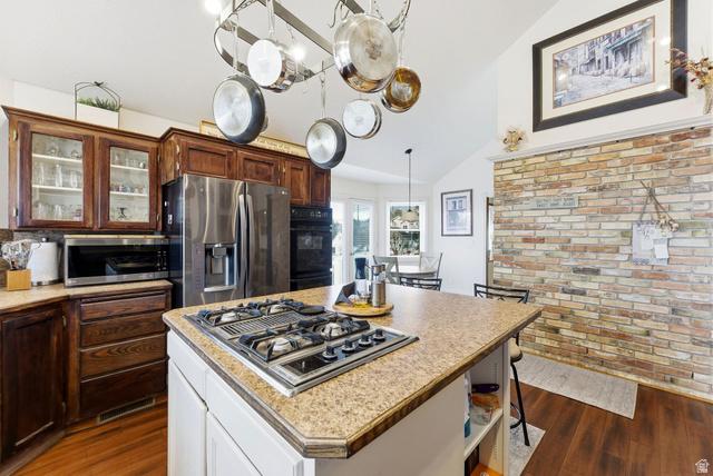 Pleasant View, Utah, 84414, United States, 7 Bedrooms Bedrooms, ,5 BathroomsBathrooms,Residential,For Sale,2005424