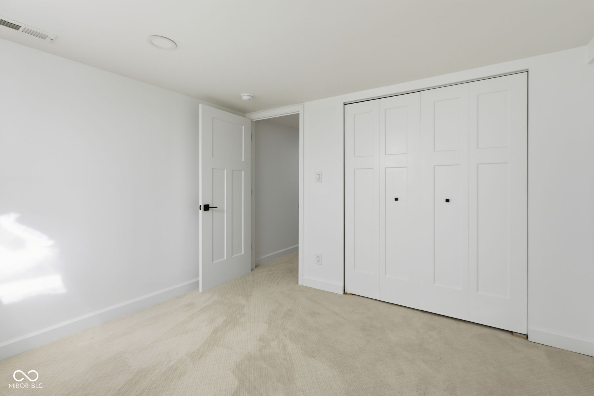 Carmel, Indiana, 46033, United States, 4 Bedrooms Bedrooms, ,3 BathroomsBathrooms,Residential,For Sale,1998022