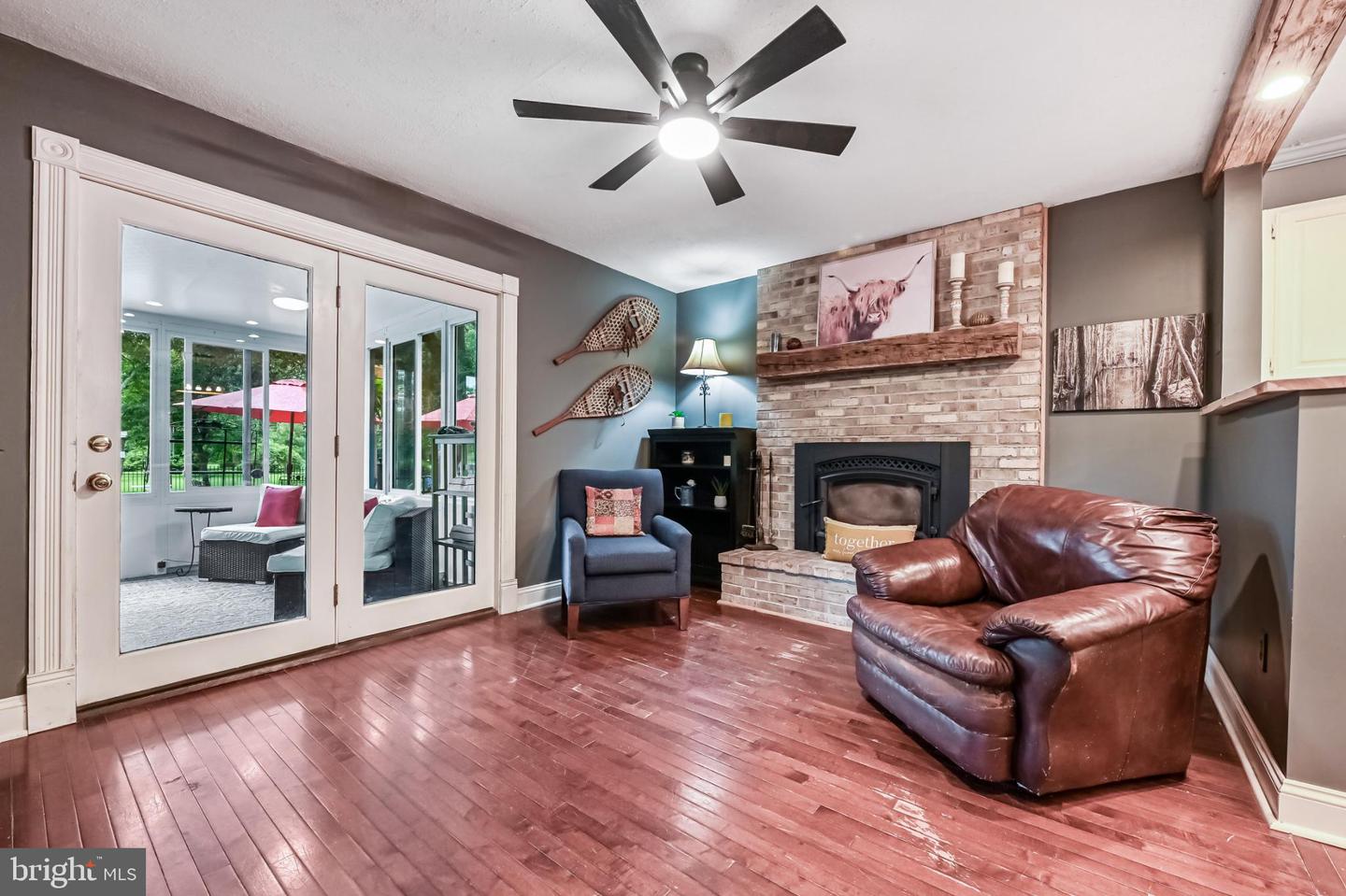 Easton, Maryland, 21601, United States, 5 Bedrooms Bedrooms, ,4 BathroomsBathrooms,Residential,For Sale,2002273