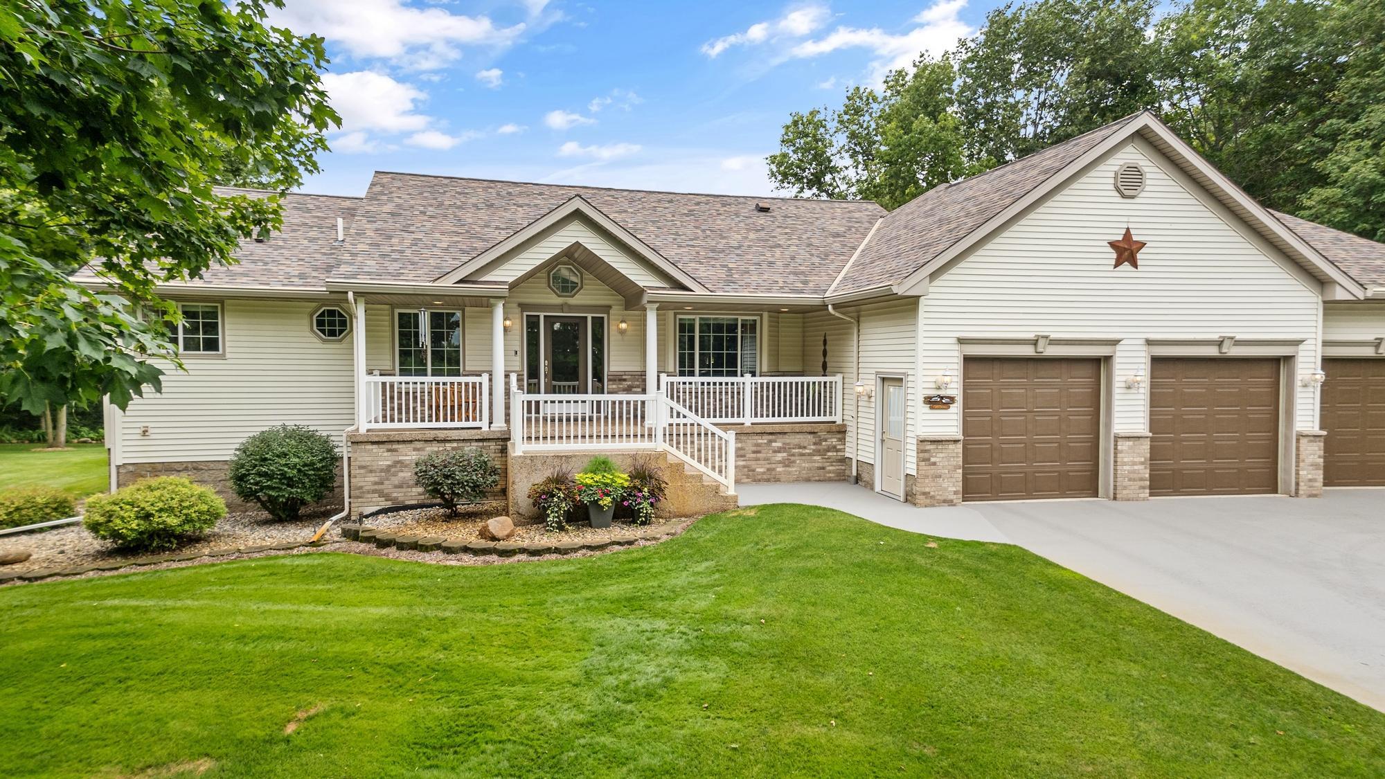 Alexandria Twp, Minnesota, 56308, United States, 3 Bedrooms Bedrooms, ,3 BathroomsBathrooms,Residential,For Sale,1903726