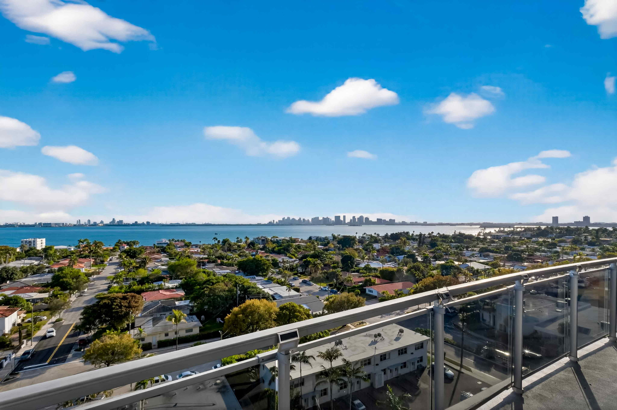  7901 S Hispanola Ave, North Bay Village, FL, 33141 - 物件實景