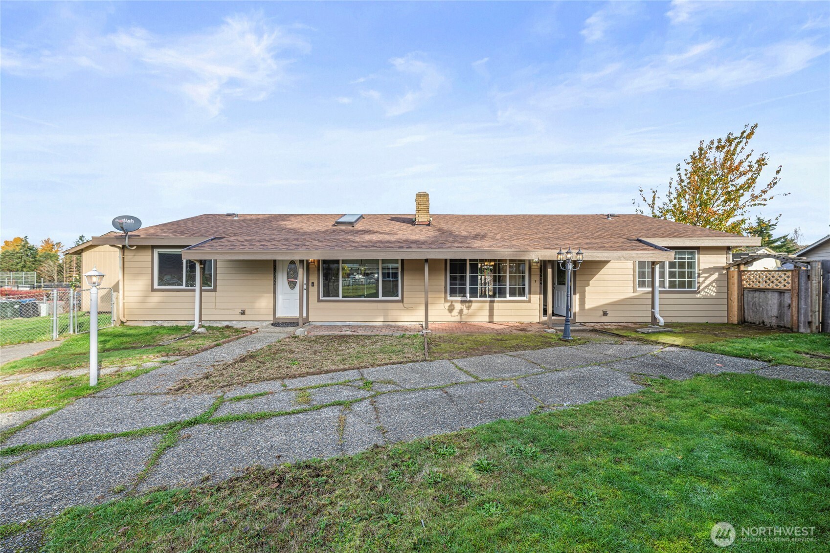 Auburn, Washington, 98001, United States, ,Residential,For Sale,1992028