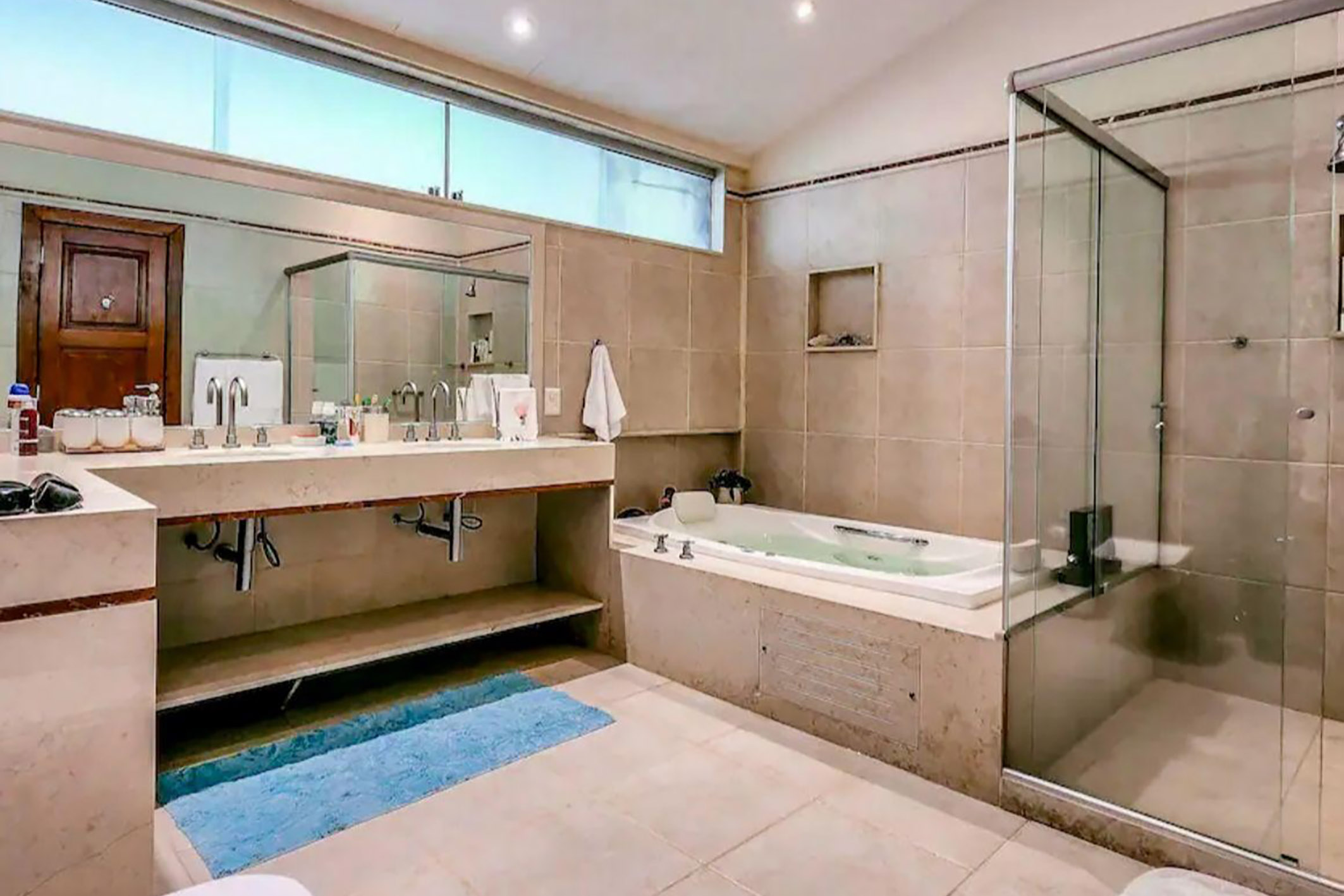  House in an Exclusive Gated Community with Lush Gardens - 物件實景