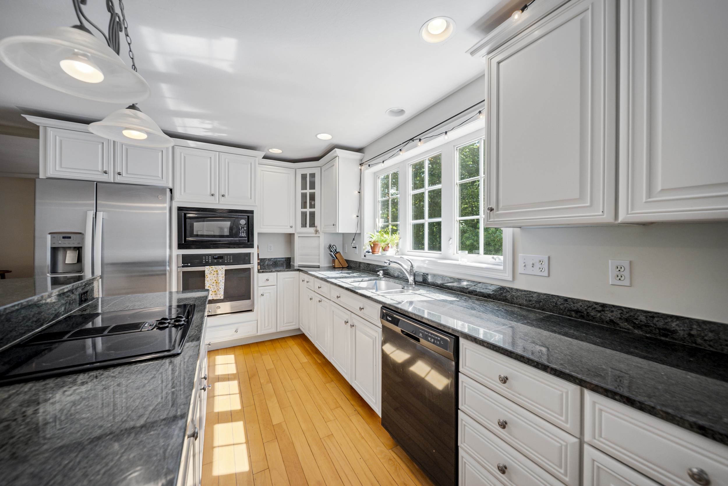 Goffstown, New Hampshire, 03045, United States, 4 Bedrooms Bedrooms, ,2 BathroomsBathrooms,Residential,For Sale,1873843