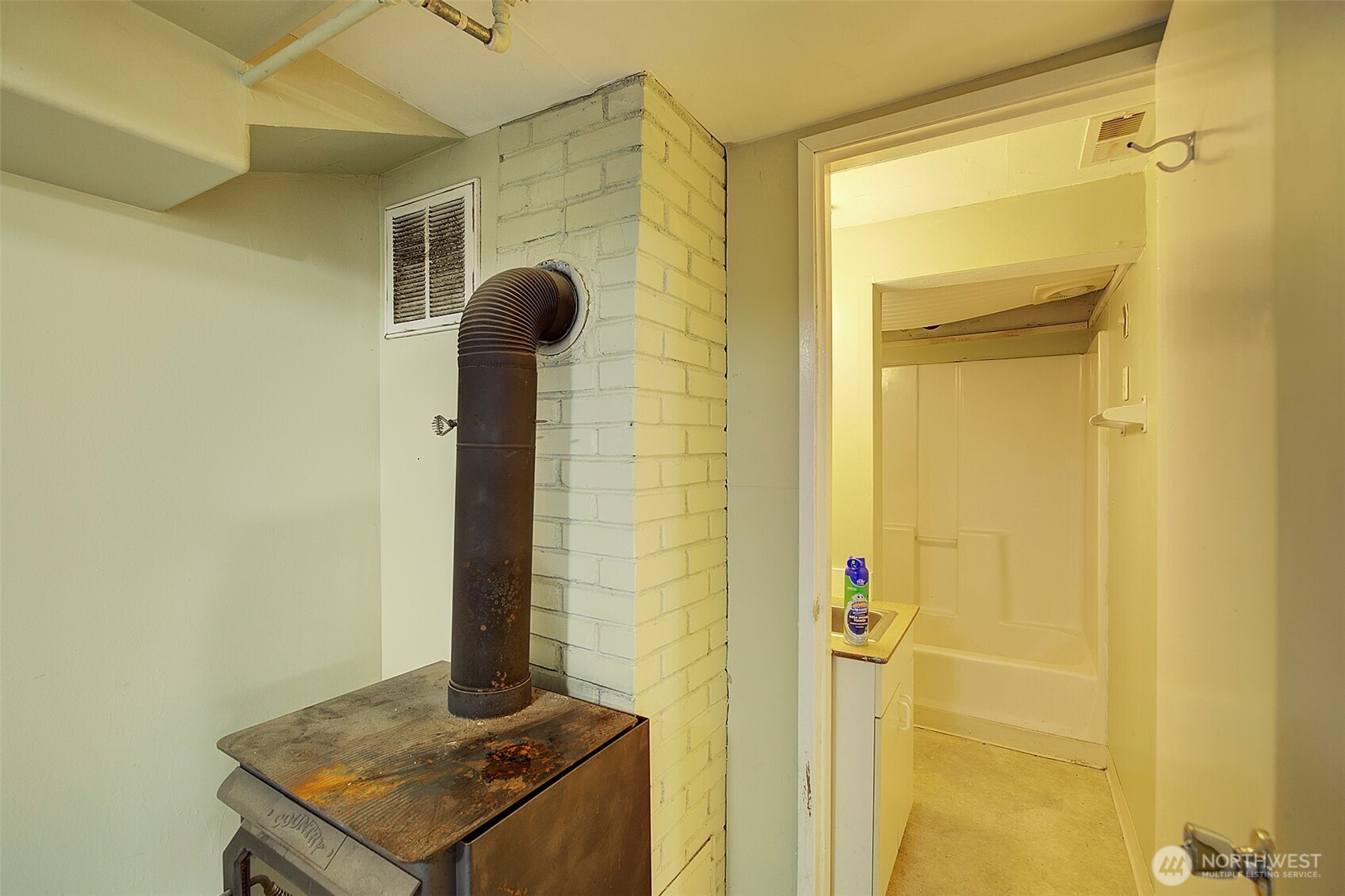 Federal Way, Washington, 98023, United States, 3 Bedrooms Bedrooms, ,3 BathroomsBathrooms,Residential,For Sale,2003316