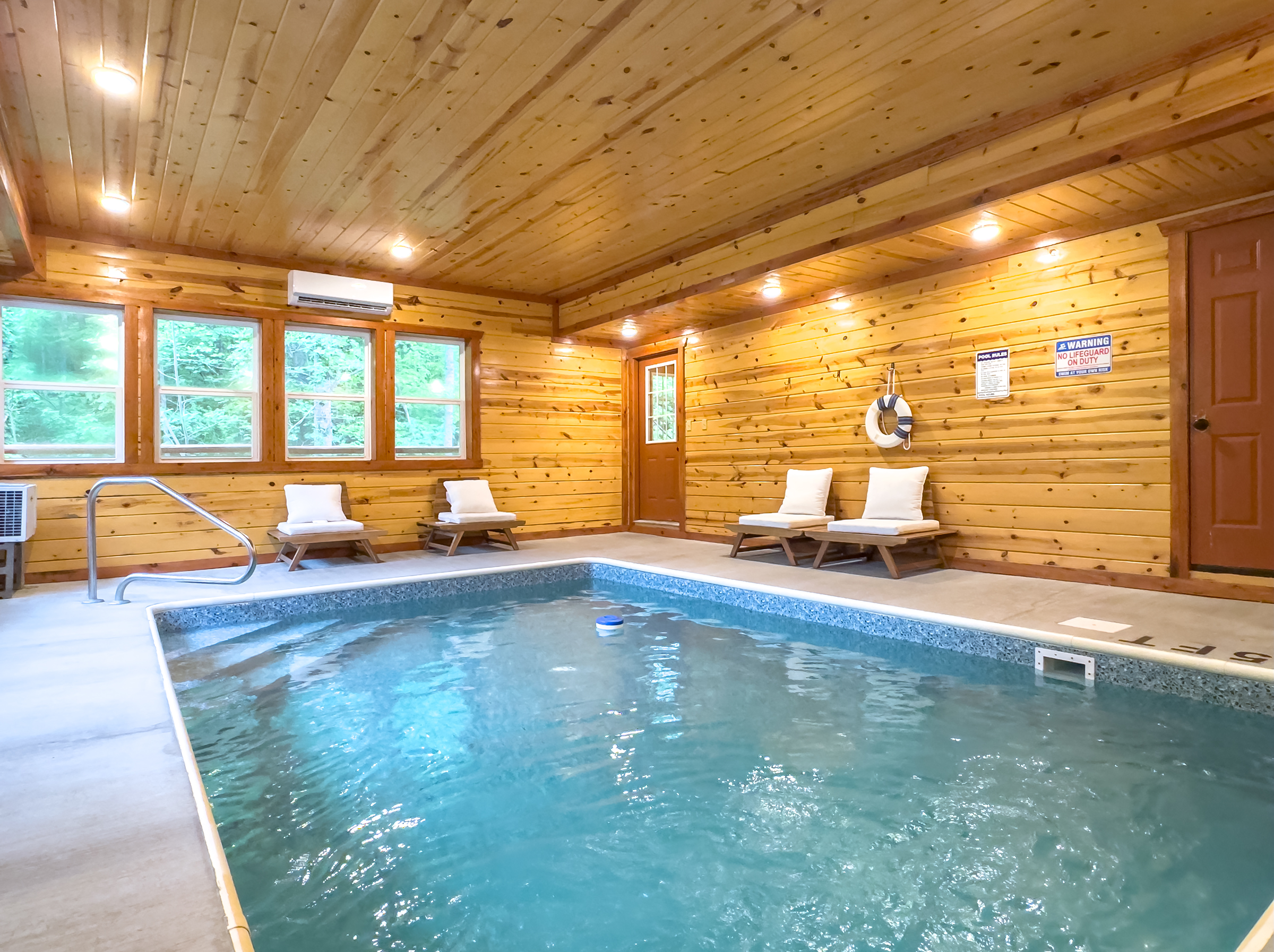 Sevierville, Tennessee, 37862, United States, 6 Bedrooms Bedrooms, ,7 BathroomsBathrooms,Residential,For Sale,1798325