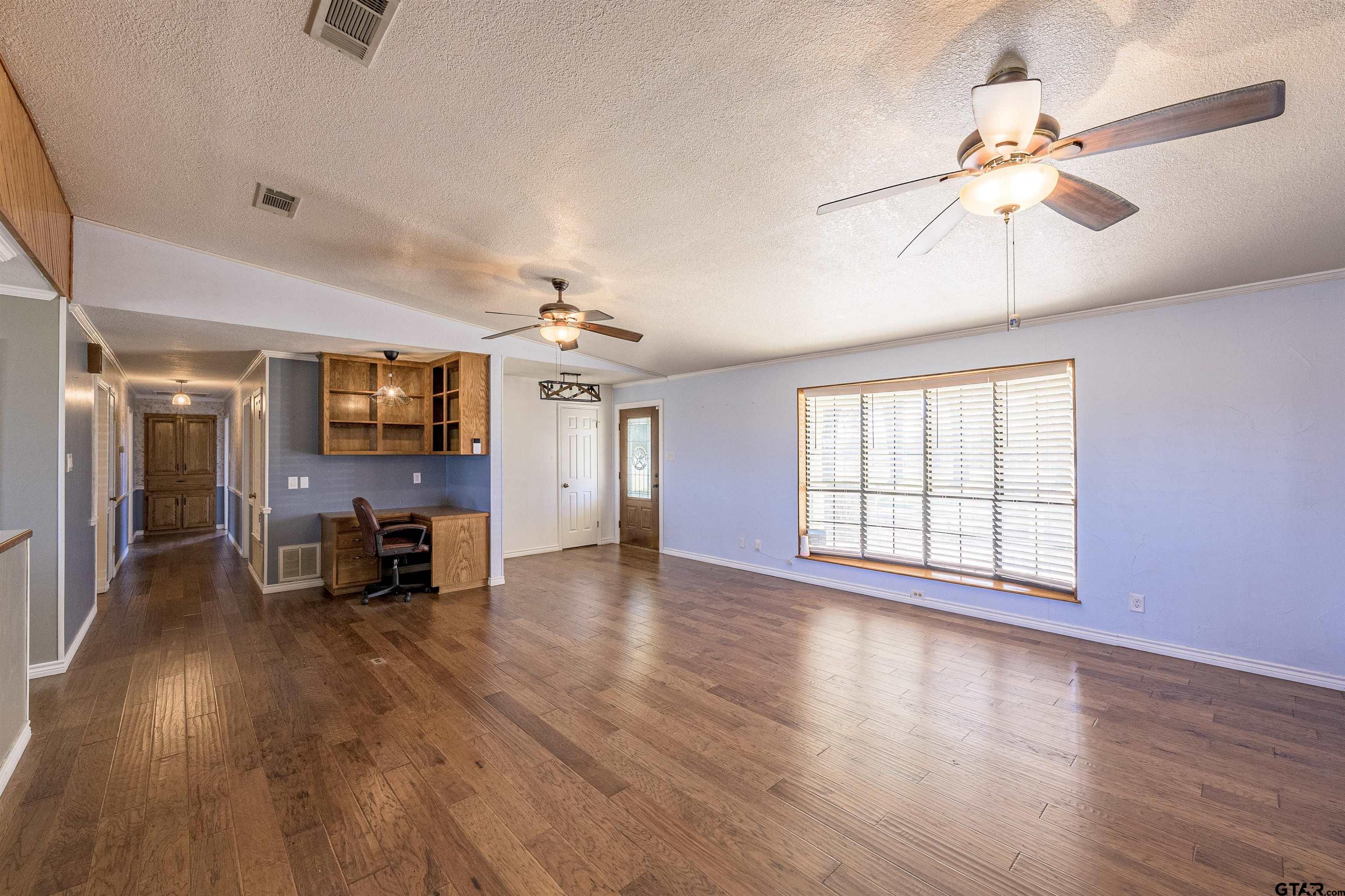 Mineola, Texas, 75773, United States, 3 Bedrooms Bedrooms, ,2 BathroomsBathrooms,Residential,For Sale,1754038