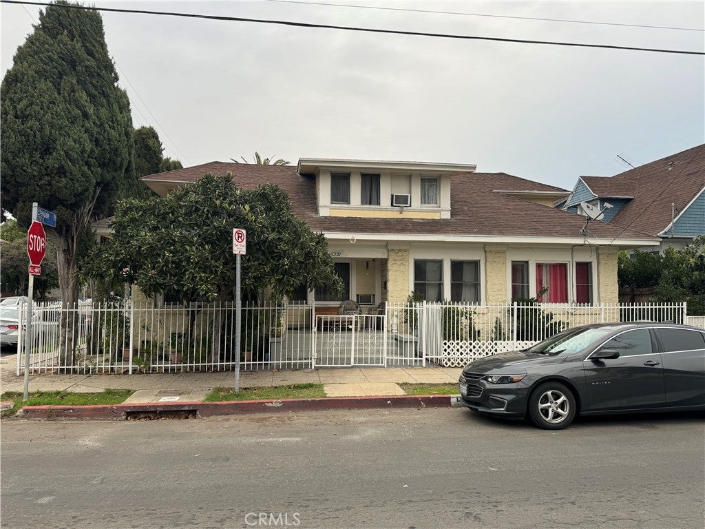 Los Angeles, California, 90007, United States, ,Residential,For Sale,2006196