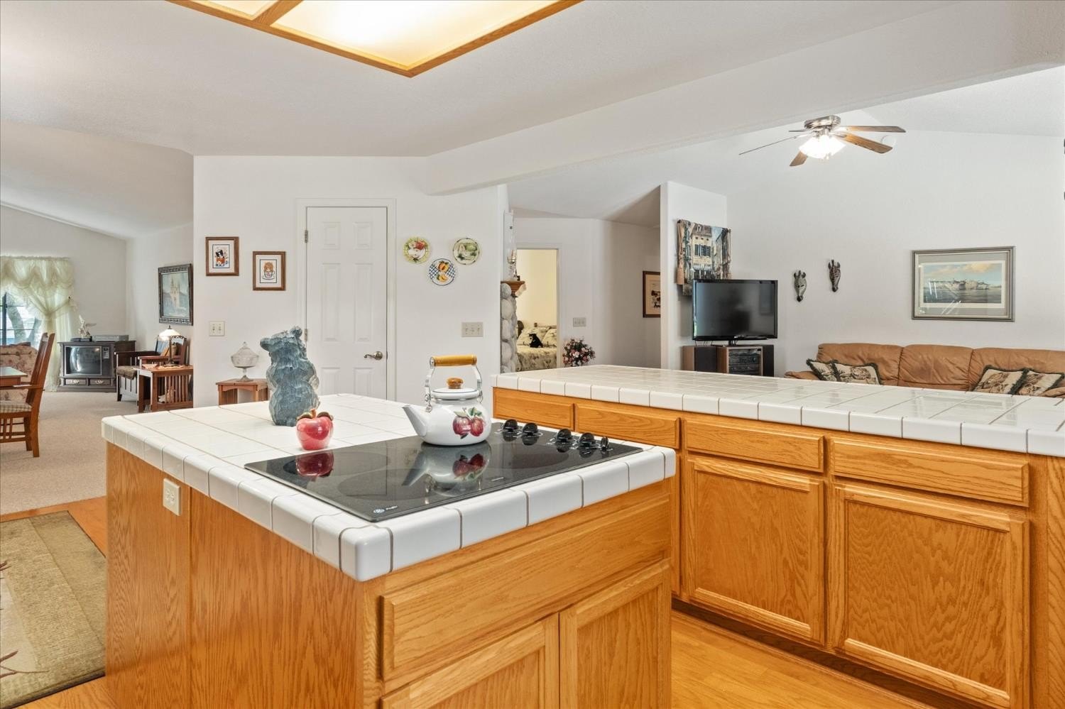 Angels Camp, California, 95222, United States, 3 Bedrooms Bedrooms, ,2 BathroomsBathrooms,Residential,For Sale,1881530