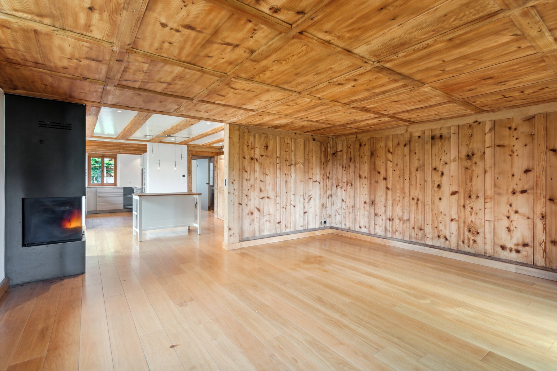  A Rare Find in Attalens – Renovated Farmhouse, Stable (2 stalls), and Spacious P - 物件實景