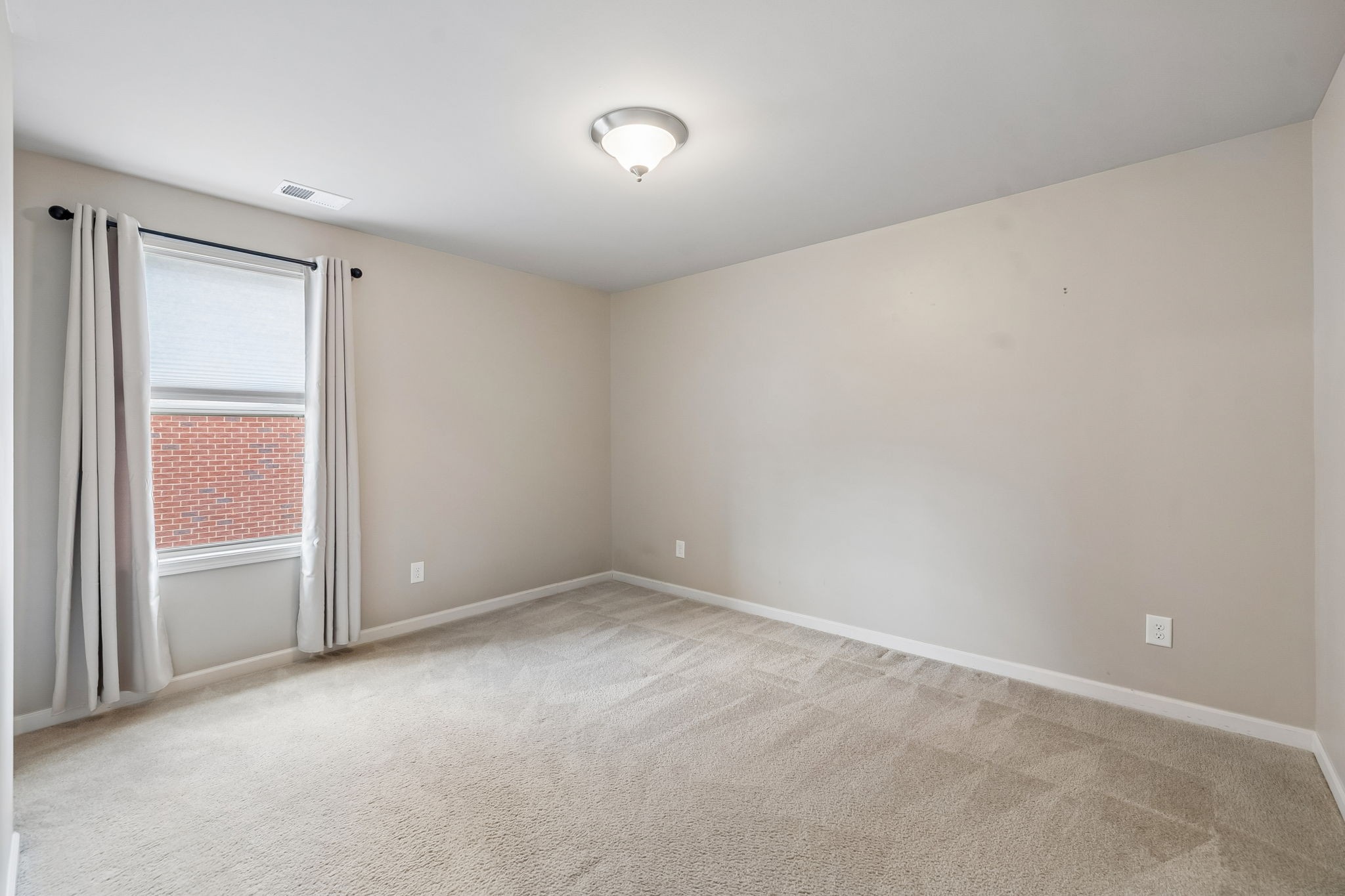  5908 Sonoma Ct, Smyrna, TN, 37167 - 物件實景