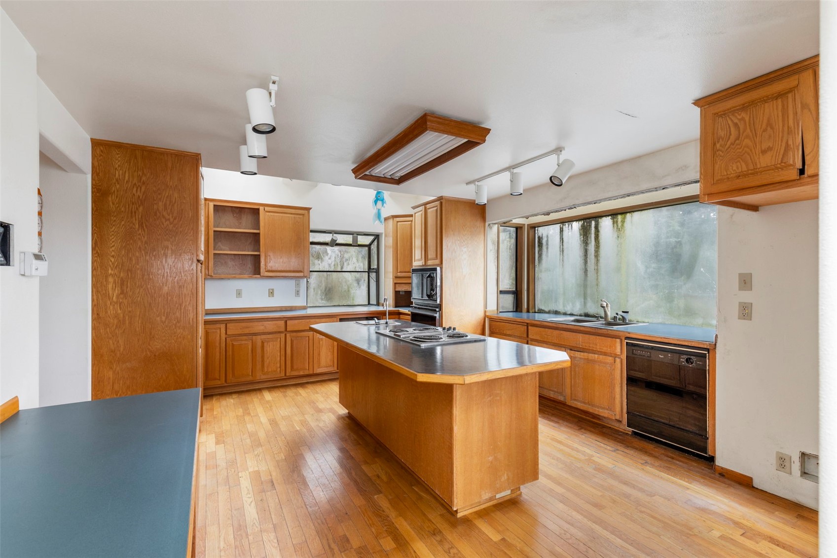 Fox Island, Washington, 98333, United States, ,Land,For Sale,1925015