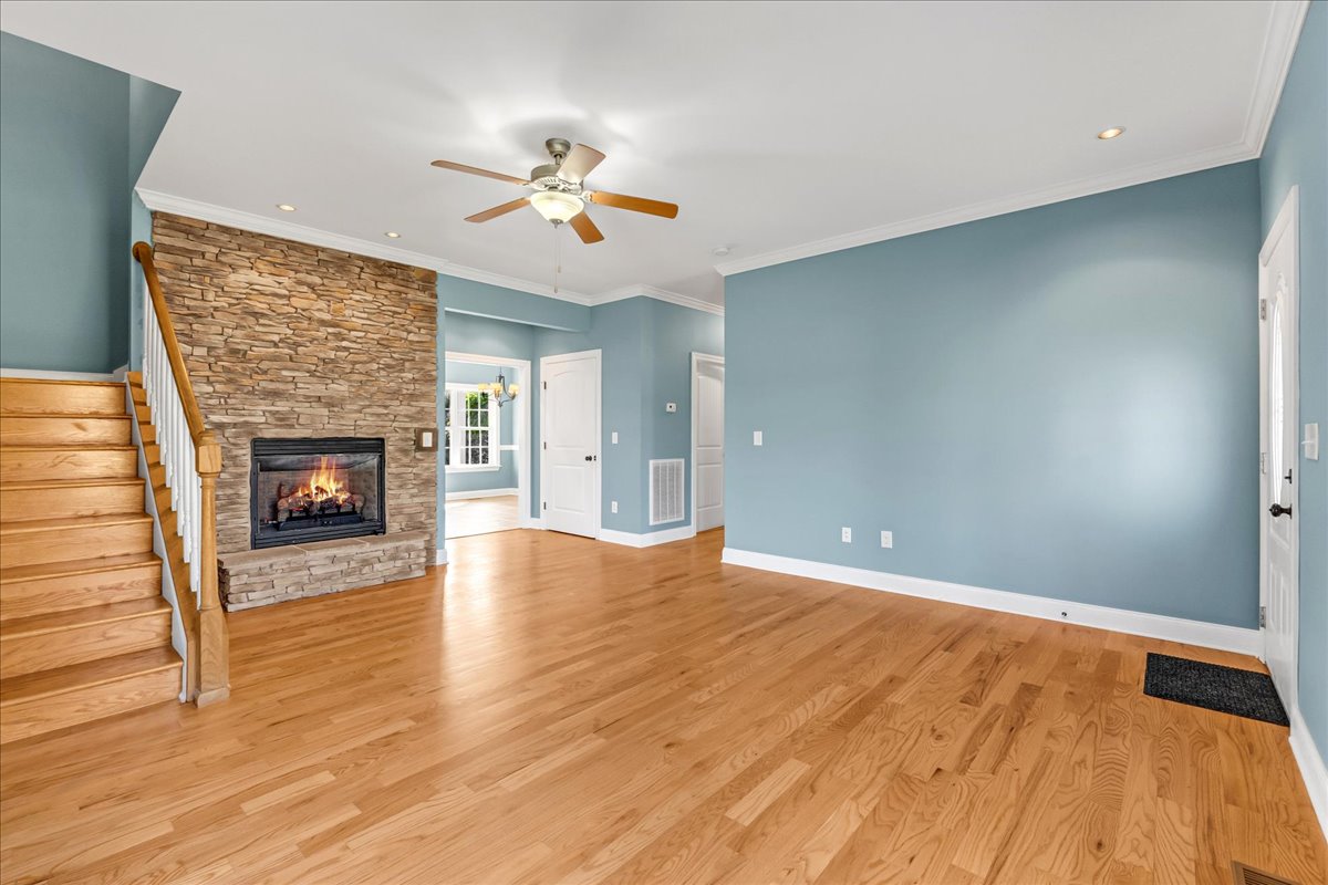 Decherd, Tennessee, 37324, United States, 4 Bedrooms Bedrooms, ,2 BathroomsBathrooms,Residential,For Sale,1870930