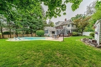 Waltham, Massachusetts, 02451, United States, 4 Bedrooms Bedrooms, ,4 BathroomsBathrooms,Residential,For Sale,1996187