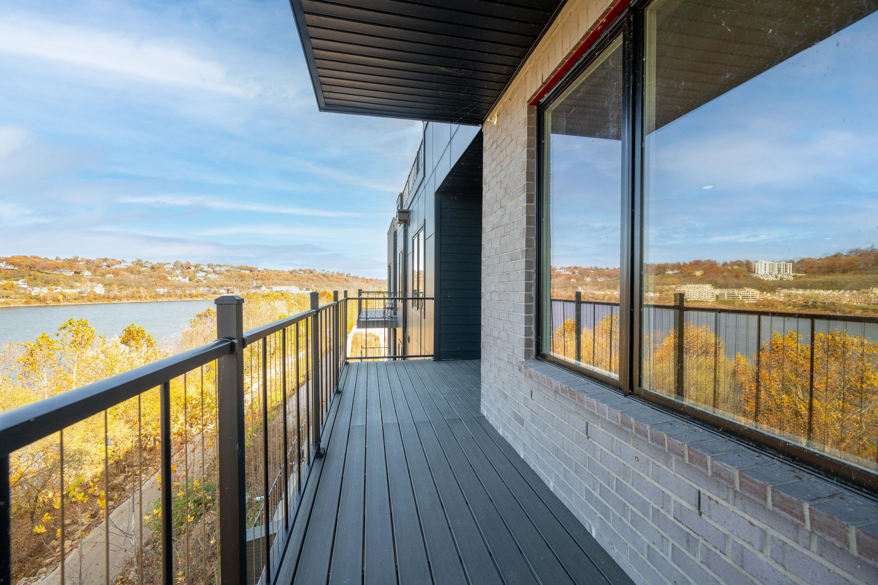 Dayton, Kentucky, 41074, United States, 2 Bedrooms Bedrooms, ,3 BathroomsBathrooms,Residential,For Sale,1995774