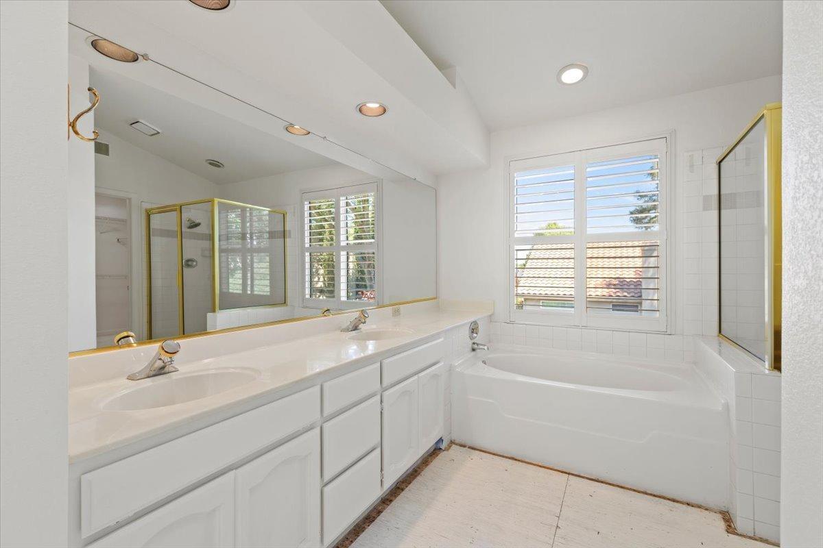 Orangevale, California, 95662, United States, 4 Bedrooms Bedrooms, ,3 BathroomsBathrooms,Residential,For Sale,1855492