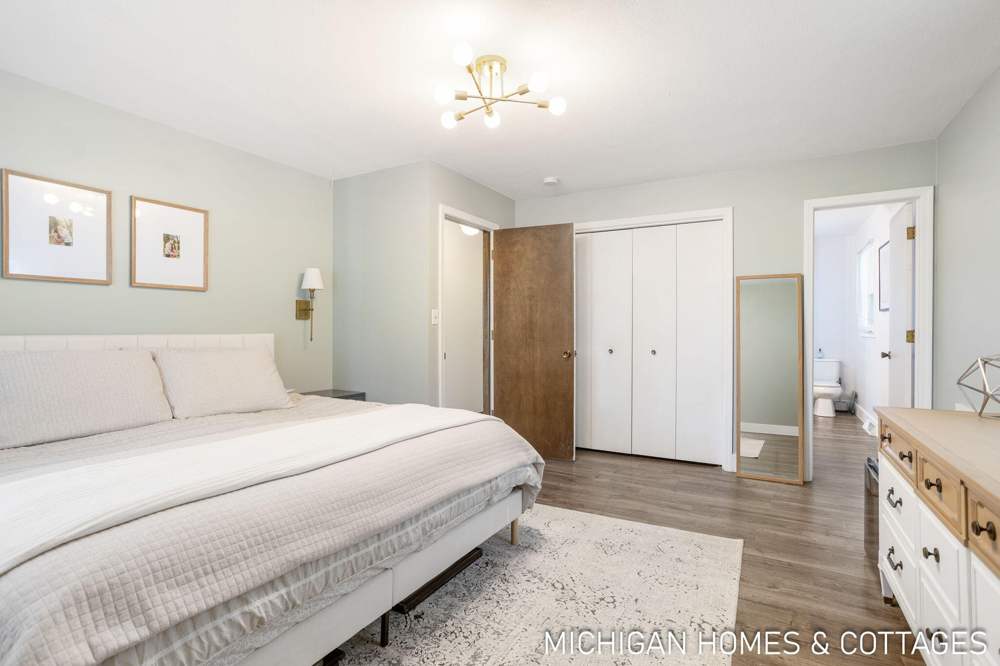 Jenison, Michigan, 49428, United States, 4 Bedrooms Bedrooms, ,3 BathroomsBathrooms,Residential,For Sale,1932274
