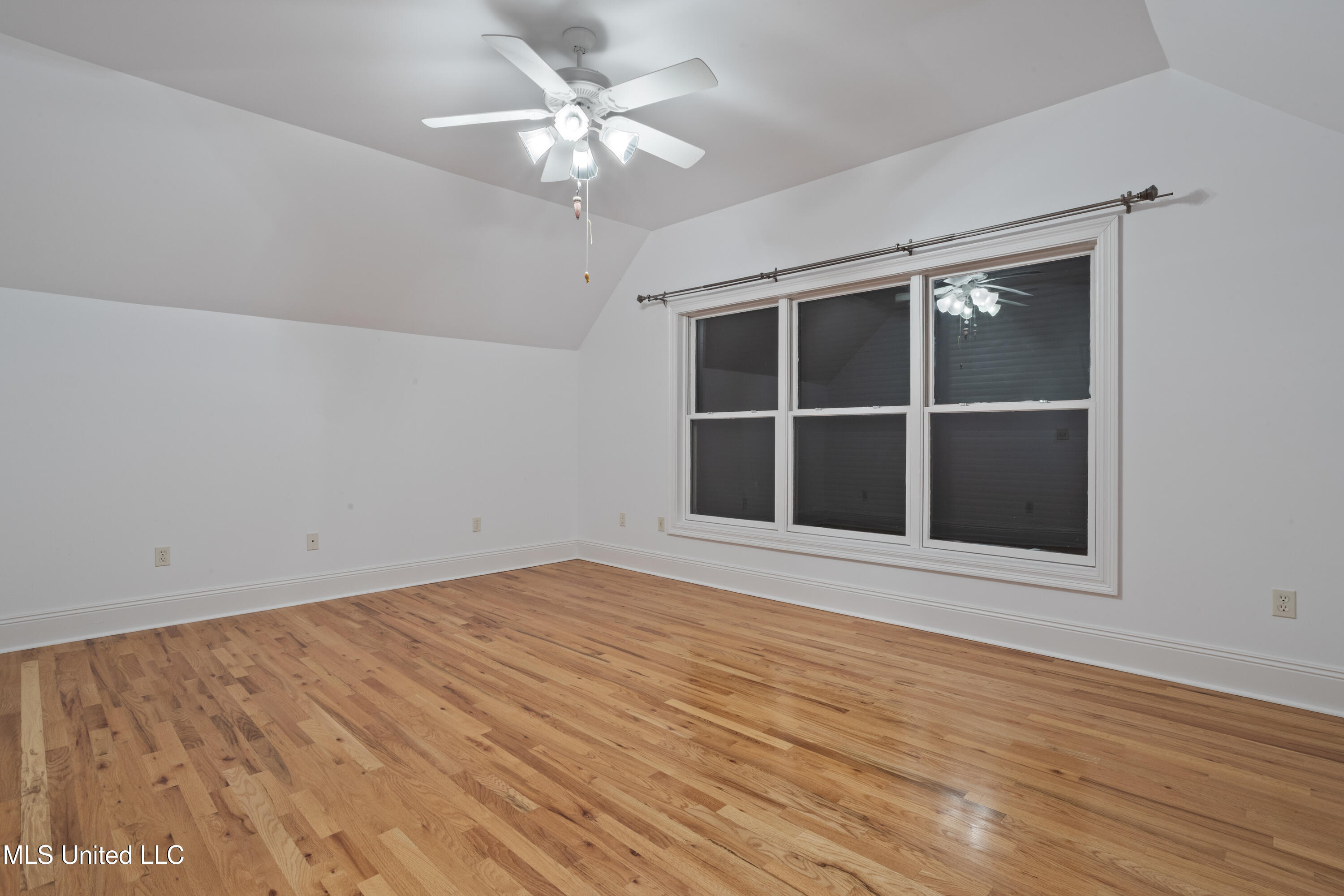 Pass Christian, Mississippi, 39571, United States, 4 Bedrooms Bedrooms, ,3 BathroomsBathrooms,Residential,For Sale,1903520