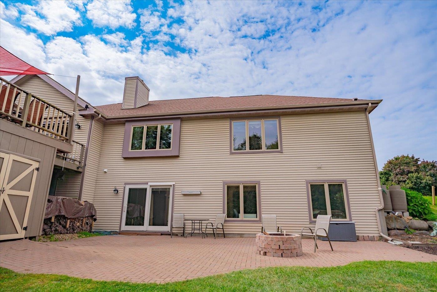 Fitchburg, Wisconsin, 53711, United States, 4 Bedrooms Bedrooms, ,4 BathroomsBathrooms,Residential,For Sale,1977409