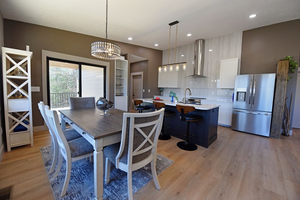 Young Harris, Georgia, 30582, United States, 3 Bedrooms Bedrooms, ,2 BathroomsBathrooms,Residential,For Sale,1859121