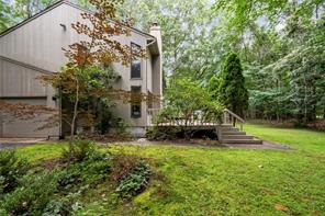 East Greenwich, Rhode Island, 02818, United States, 3 Bedrooms Bedrooms, ,3 BathroomsBathrooms,Residential,For Sale,1920321