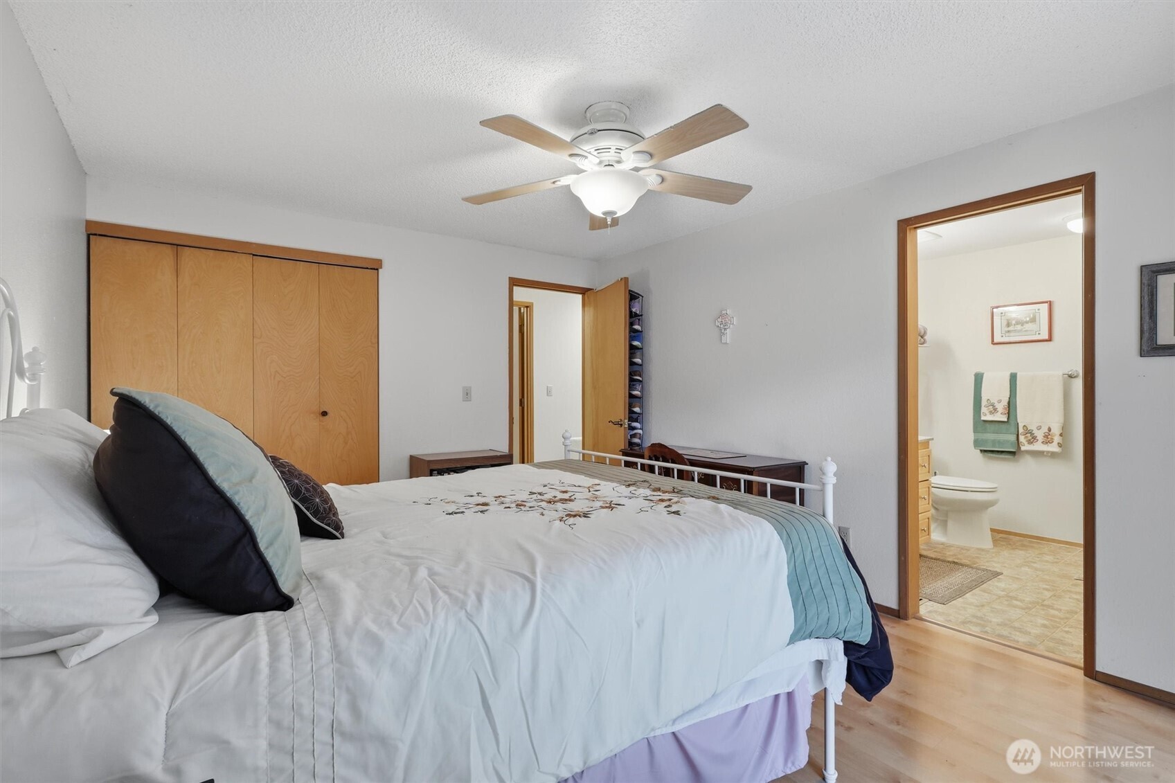 Auburn, Washington, 98002, United States, 3 Bedrooms Bedrooms, ,2 BathroomsBathrooms,Residential,For Sale,1994239