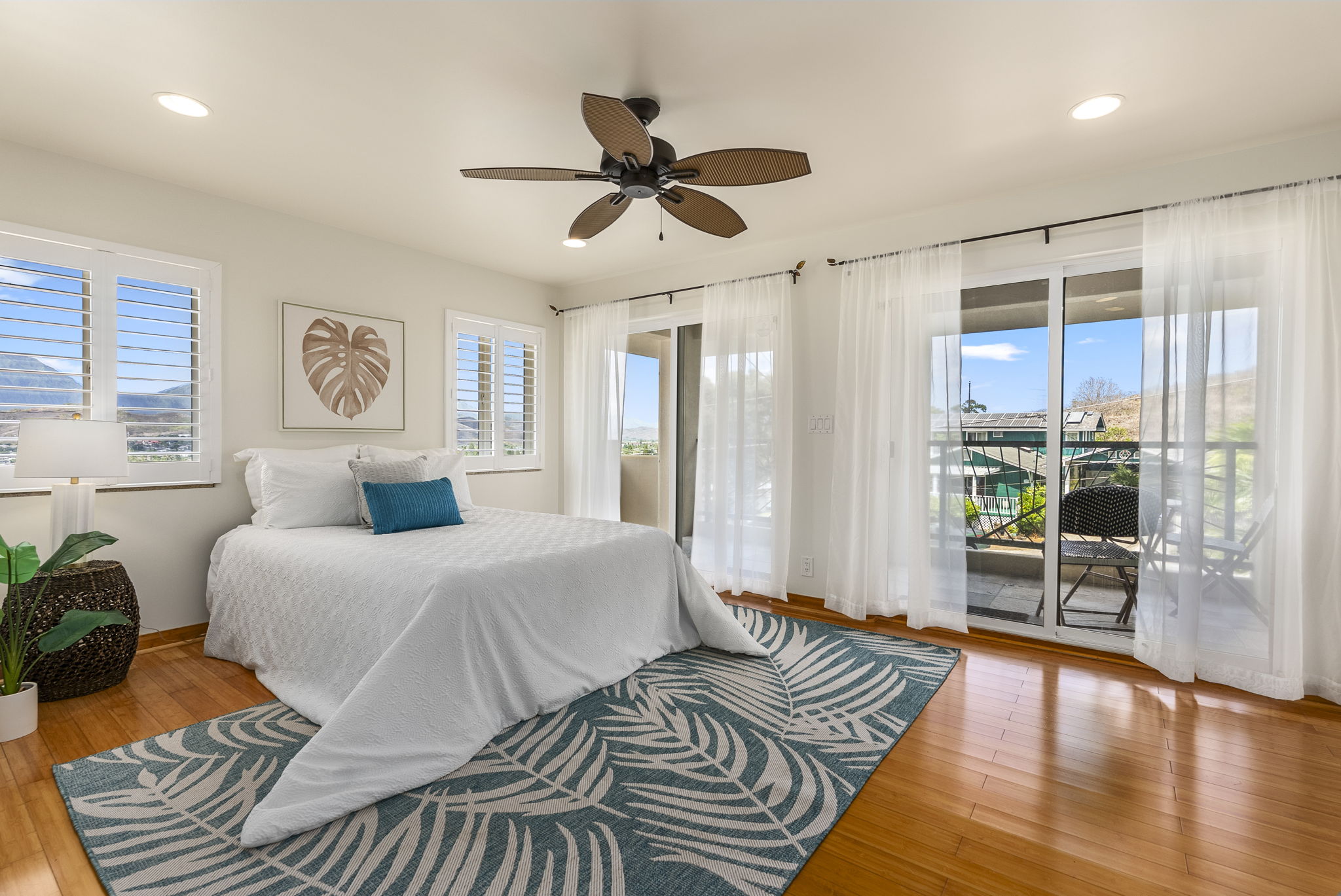 Kailua, Hawaii, 96734, United States, 6 Bedrooms Bedrooms, ,4 BathroomsBathrooms,Residential,For Sale,1981977