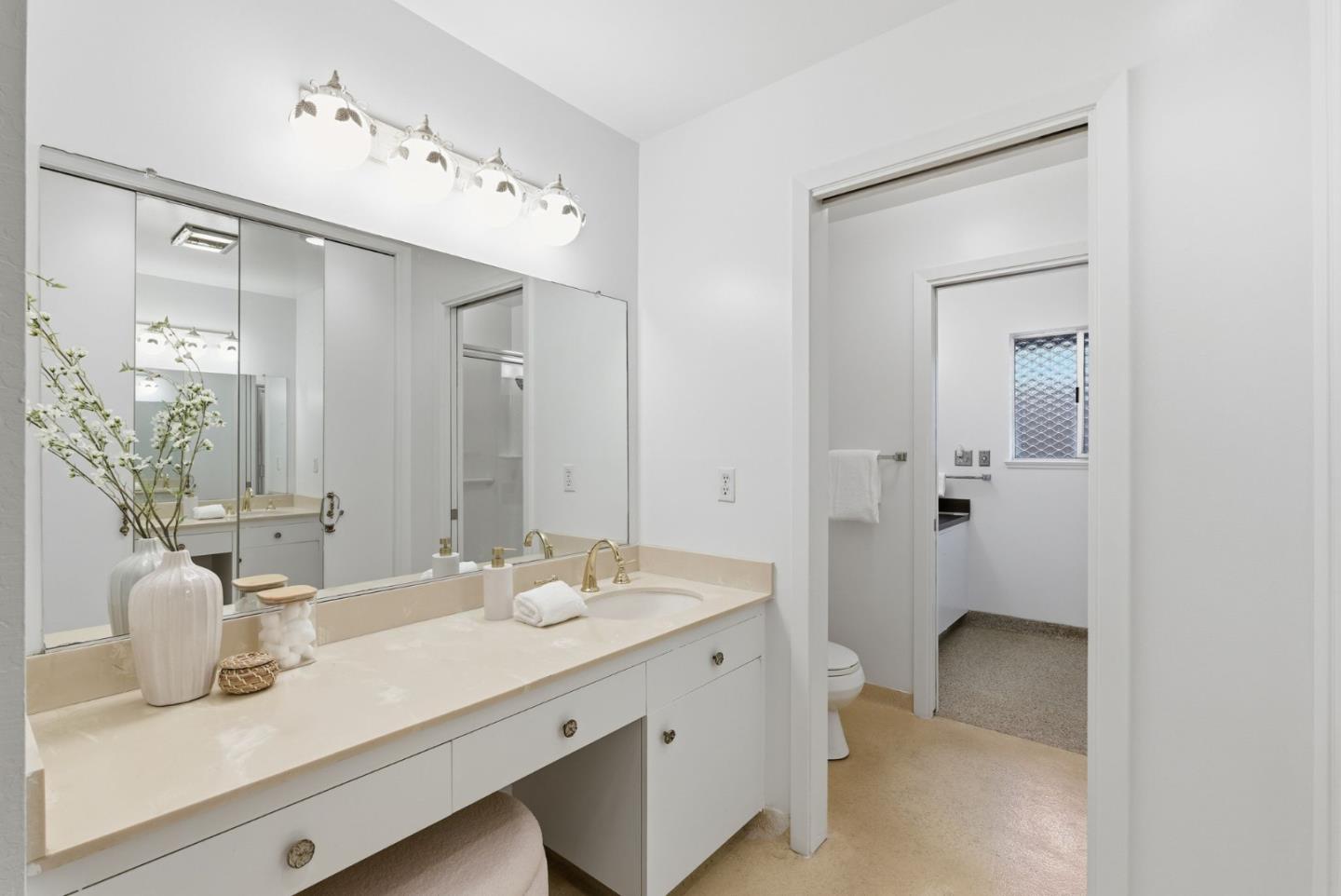 Millbrae, California, 94030, United States, 4 Bedrooms Bedrooms, ,3 BathroomsBathrooms,Residential,For Sale,1989349