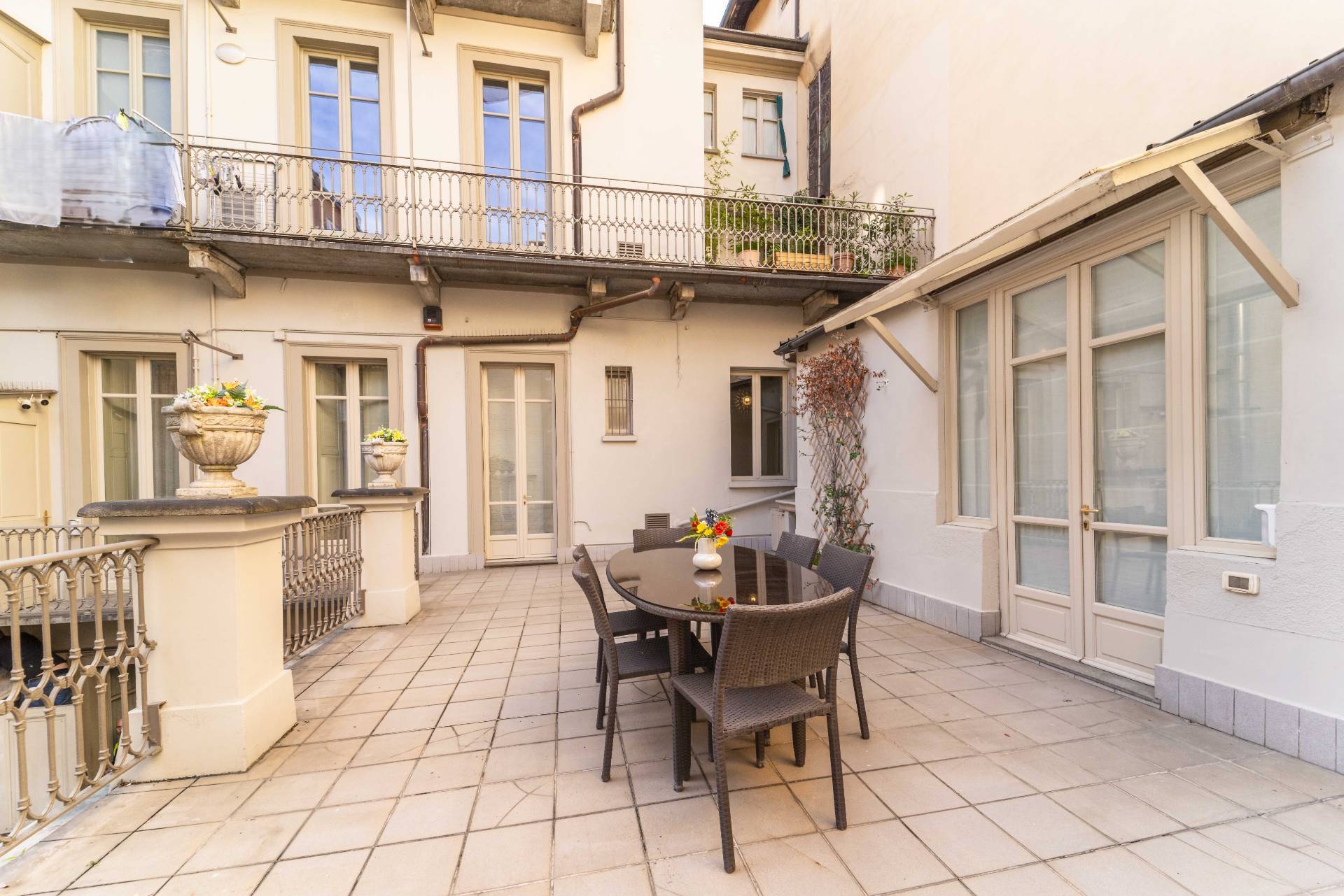 Torino, Torino, 10100, IT, 3 Bedrooms Bedrooms, ,4 BathroomsBathrooms,Residential,For Sale,1989307